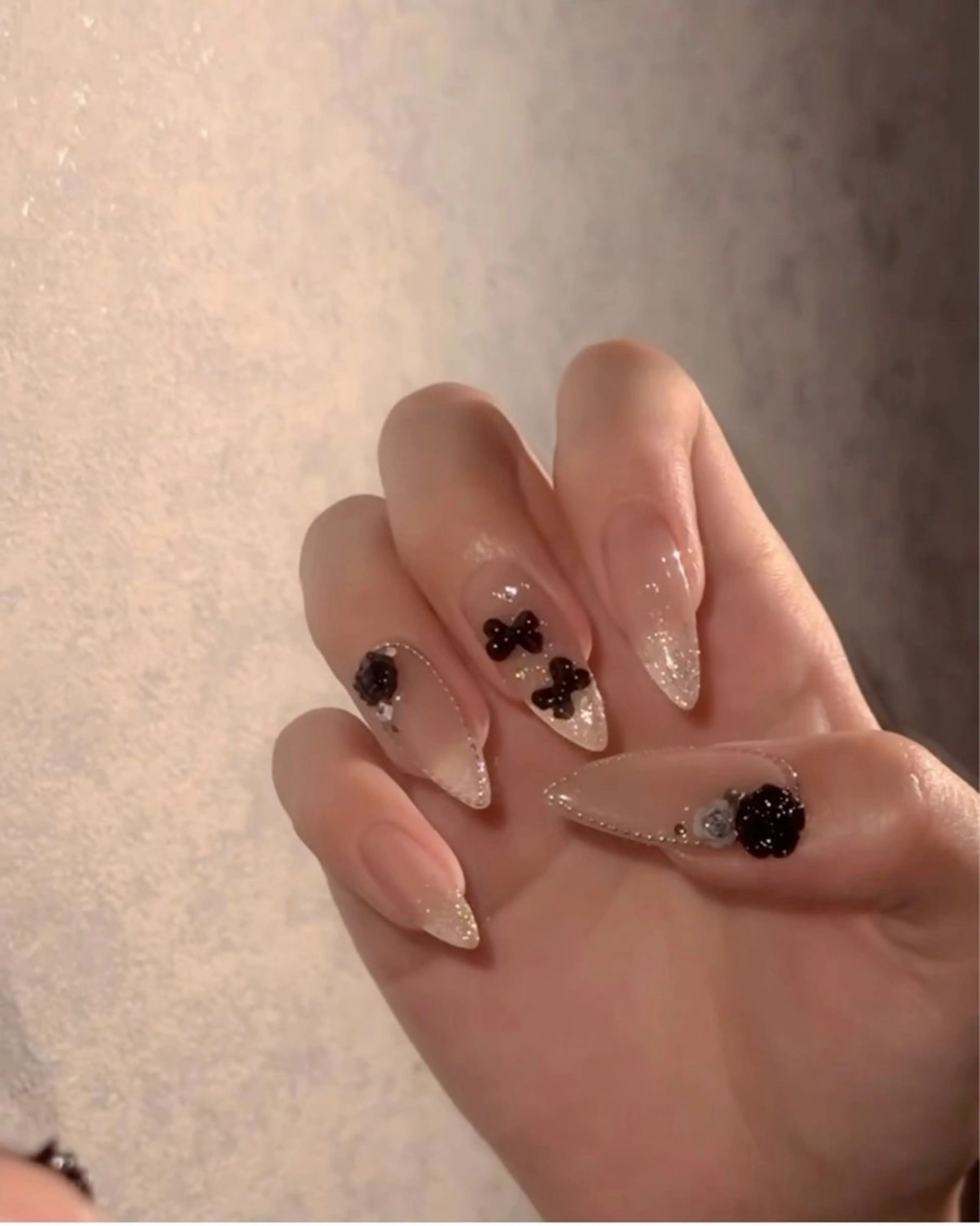ネイル フレンチネイル キラキラネイル 韓国ネイル シンプルネイル ワンホンネイル ハンドネイル MEI Nailのネイルデザイン