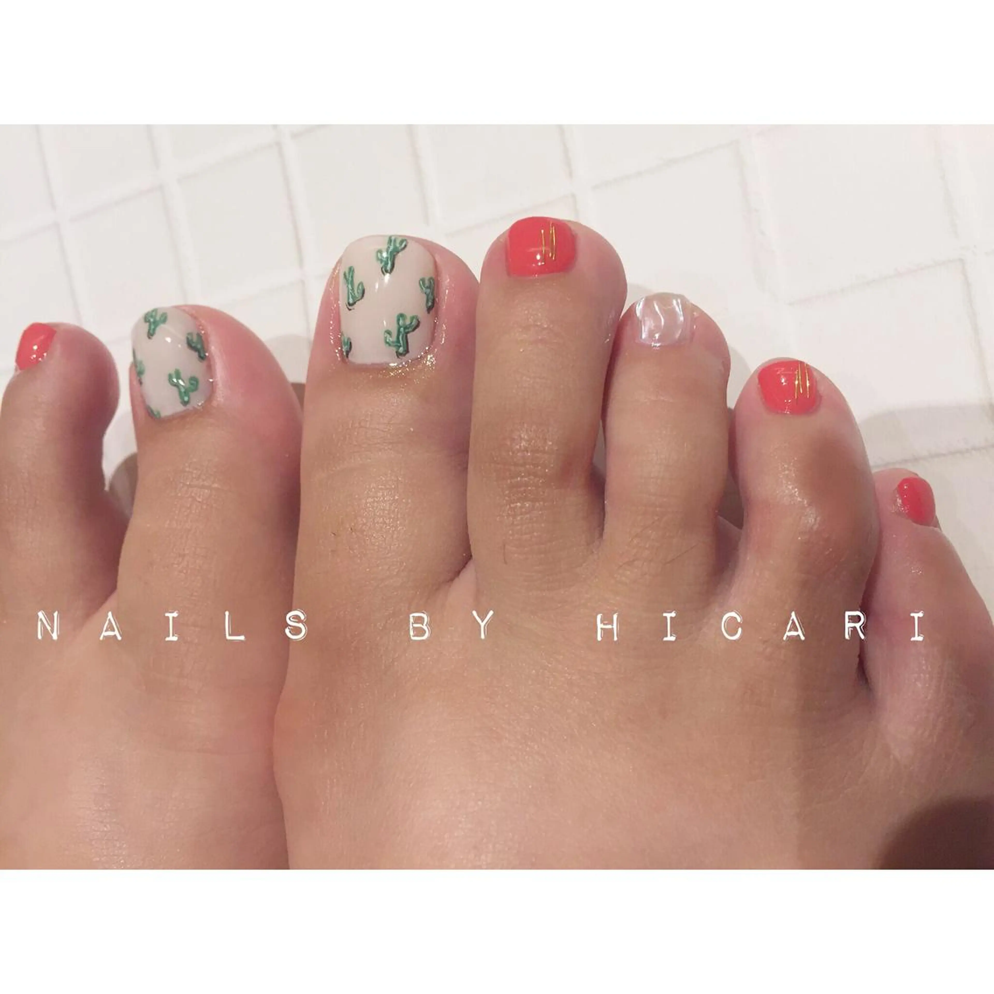 ショート カラー ネイル マツエク・マツパ ジェルネイル ニュアンスネイル パラジェル illum hicariのネイルデザイン