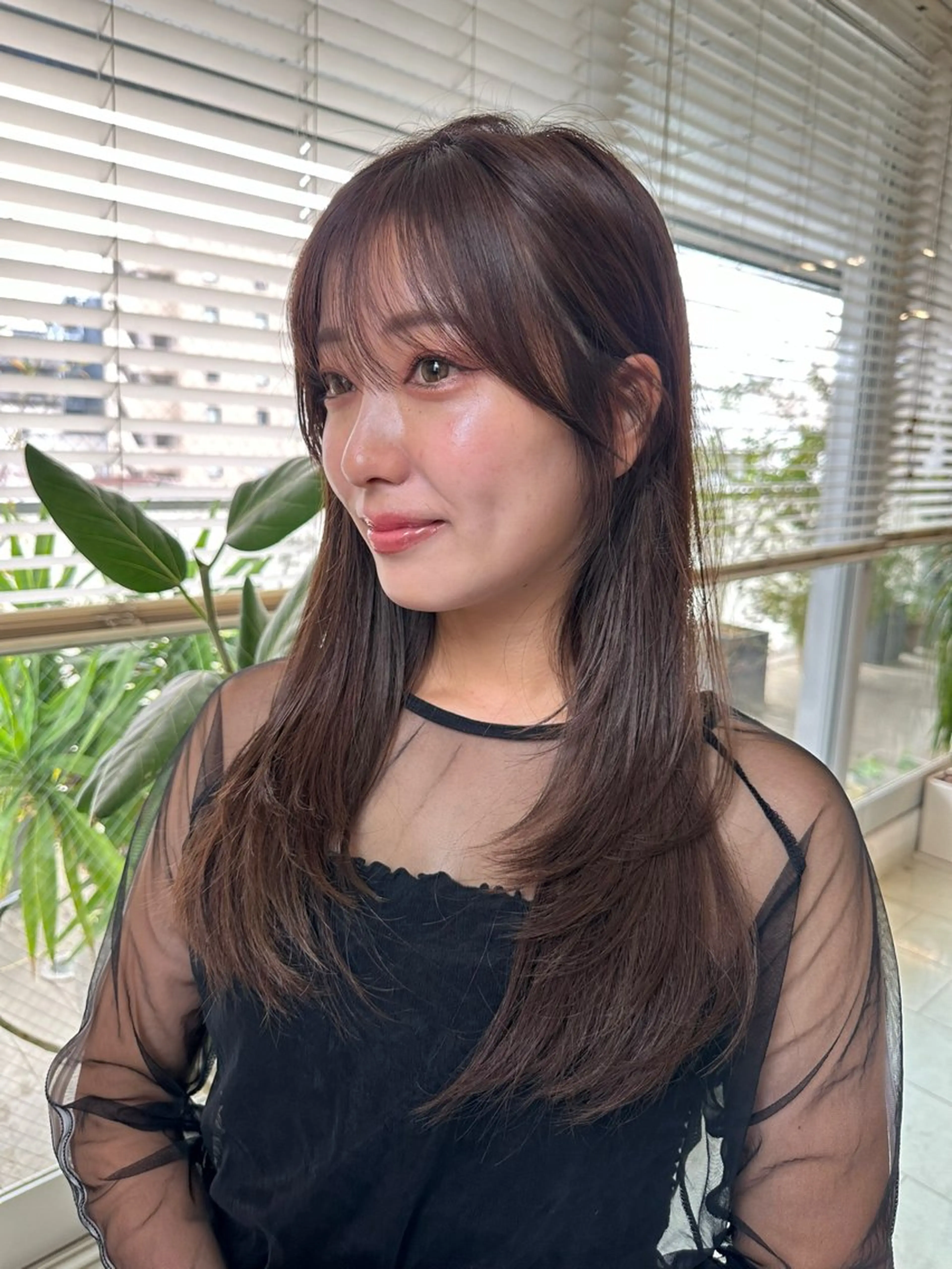 セミロング 岡本雅也 ショートボブレイヤーのヘアスタイル