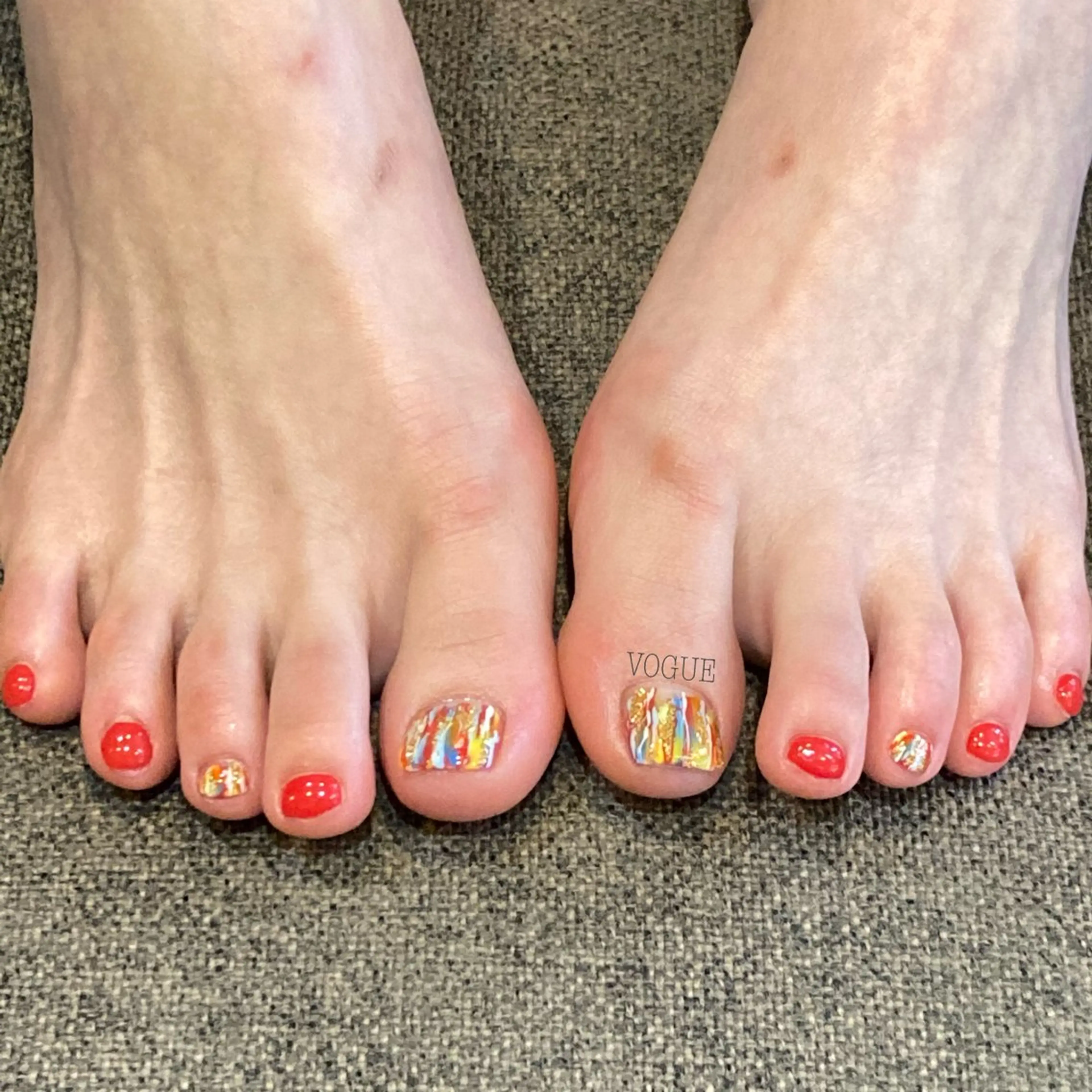 ネイル フットネイル VOGUE ×SWANのネイルデザイン