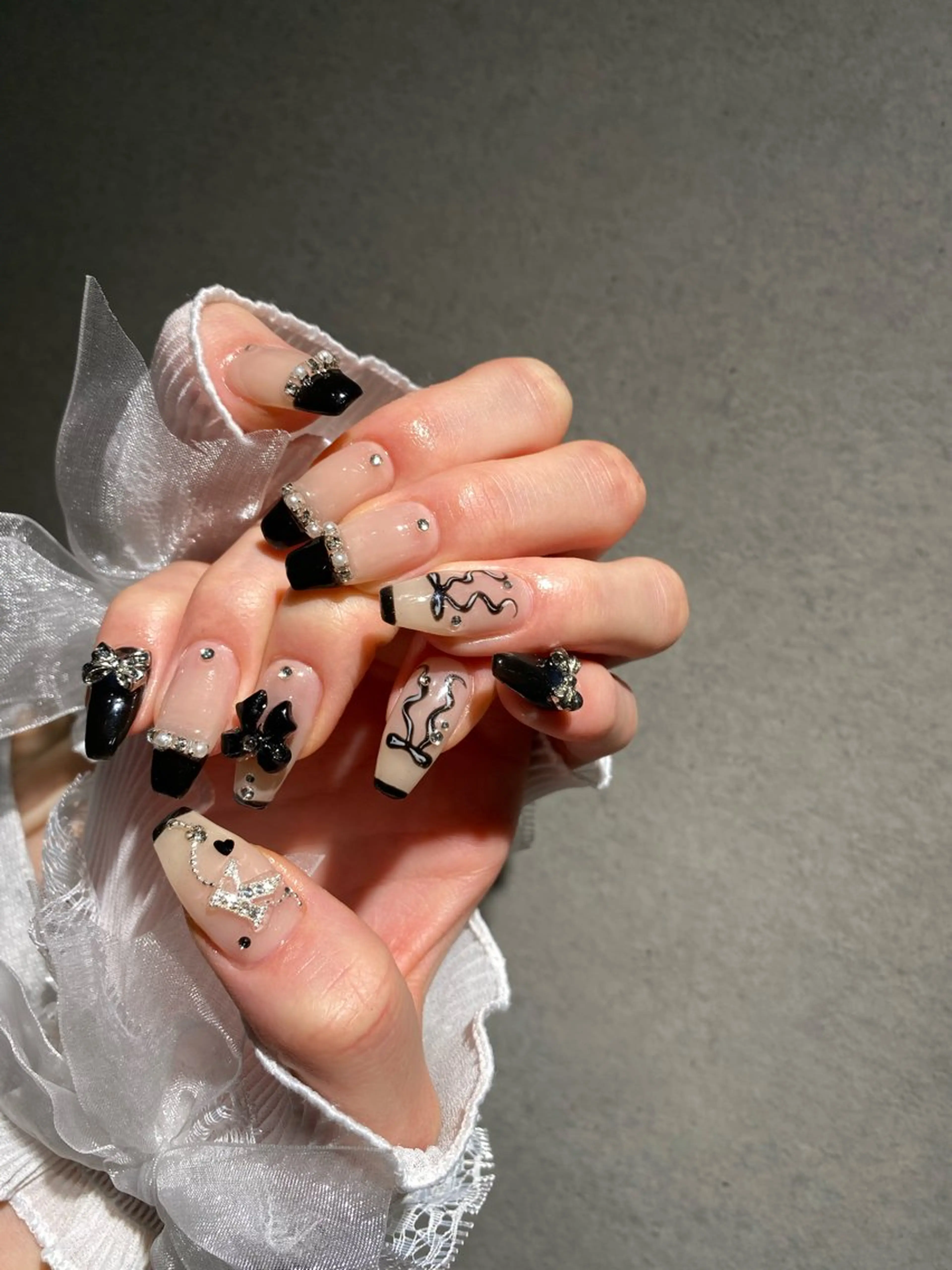 ネイル I-nailロング /ワンホン/キラキラのネイルデザイン