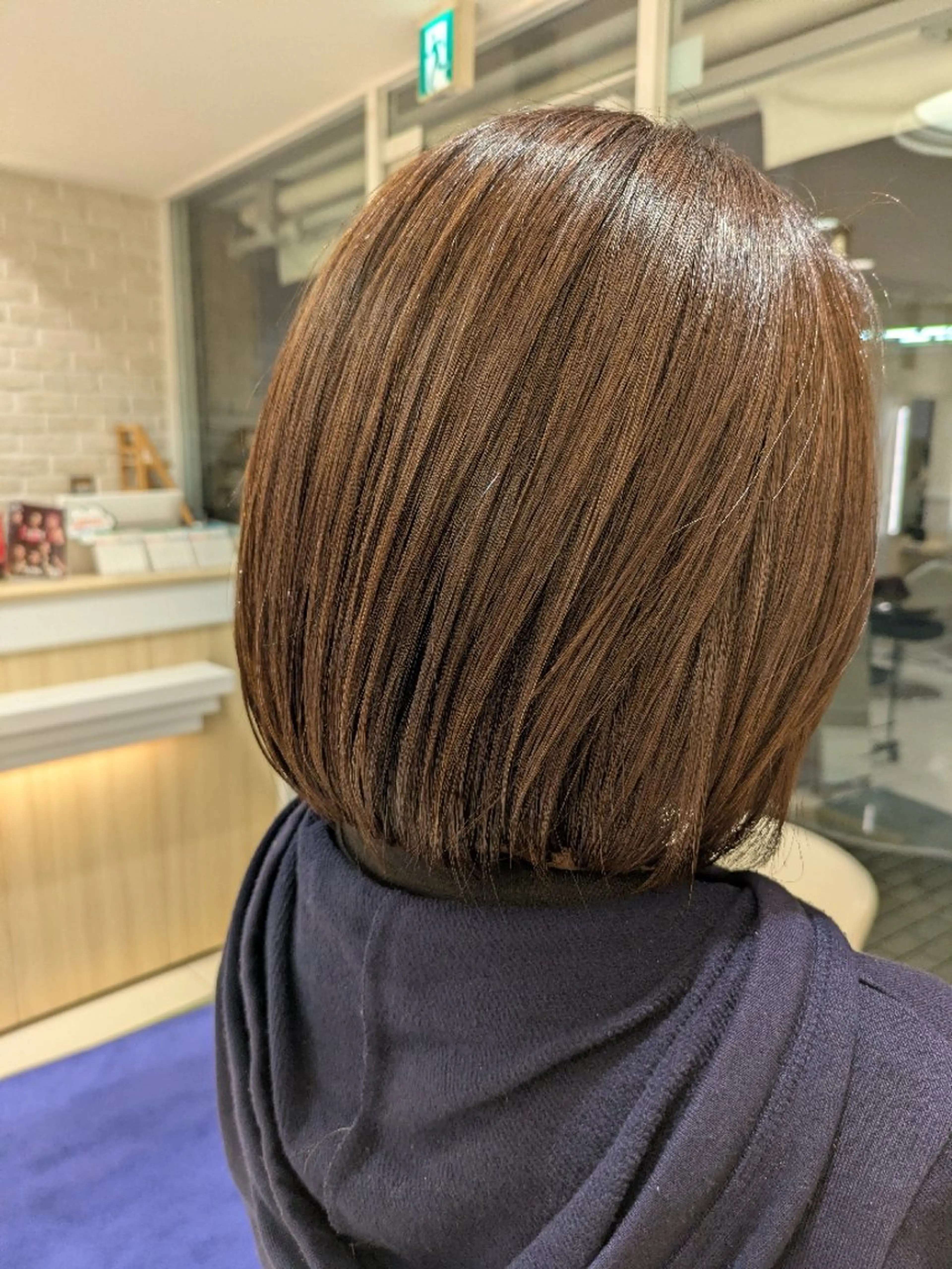 ミディアム カラー ベージュカラー 顔まわりレイヤー 顔周りカット レイヤーカット カット ヘアカラー トリートメント 佐々木 萌のヘアスタイル