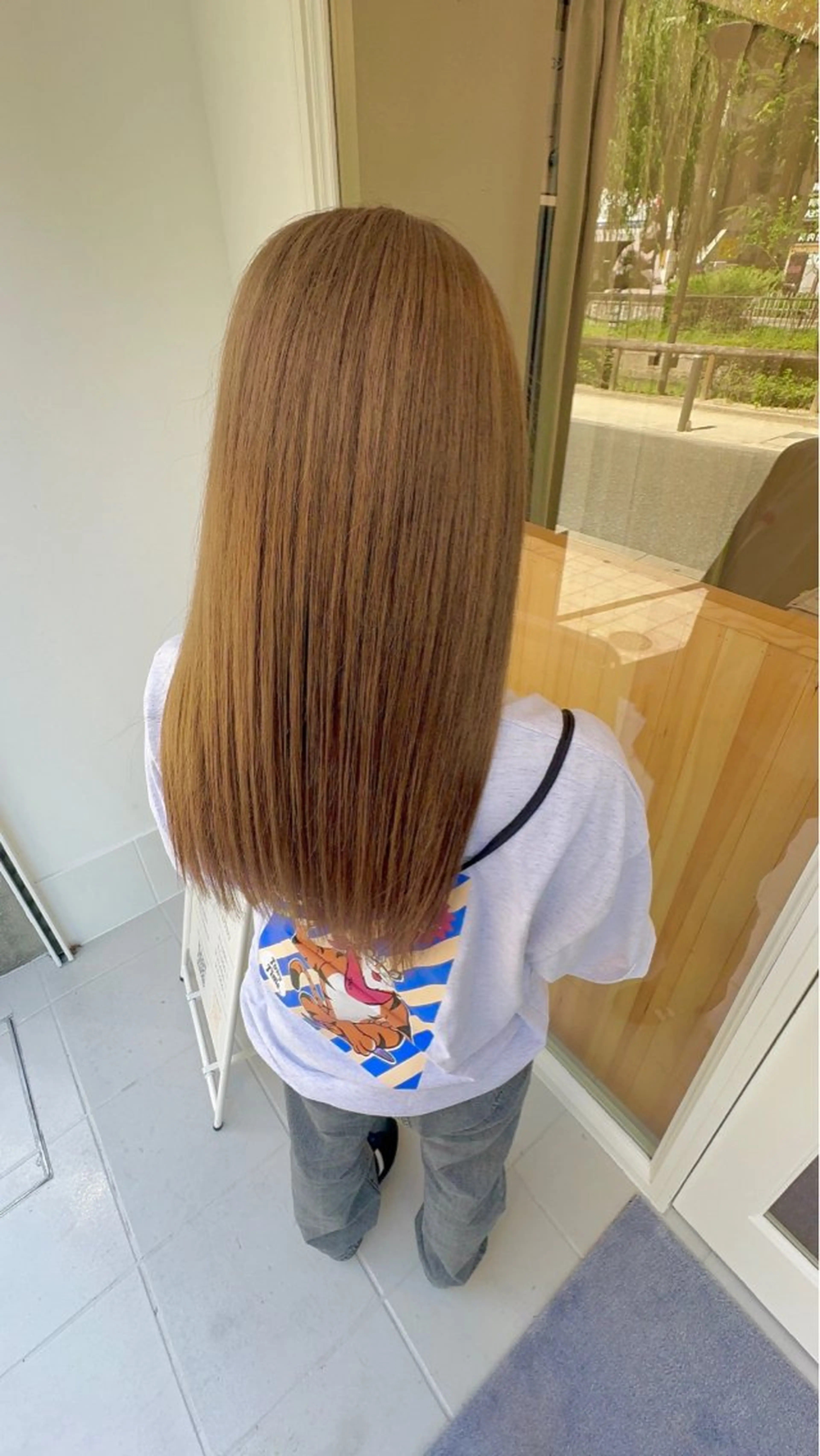 ミディアム カラー ブリーチ矯正💐 ミルクティー💐ナオのヘアスタイル