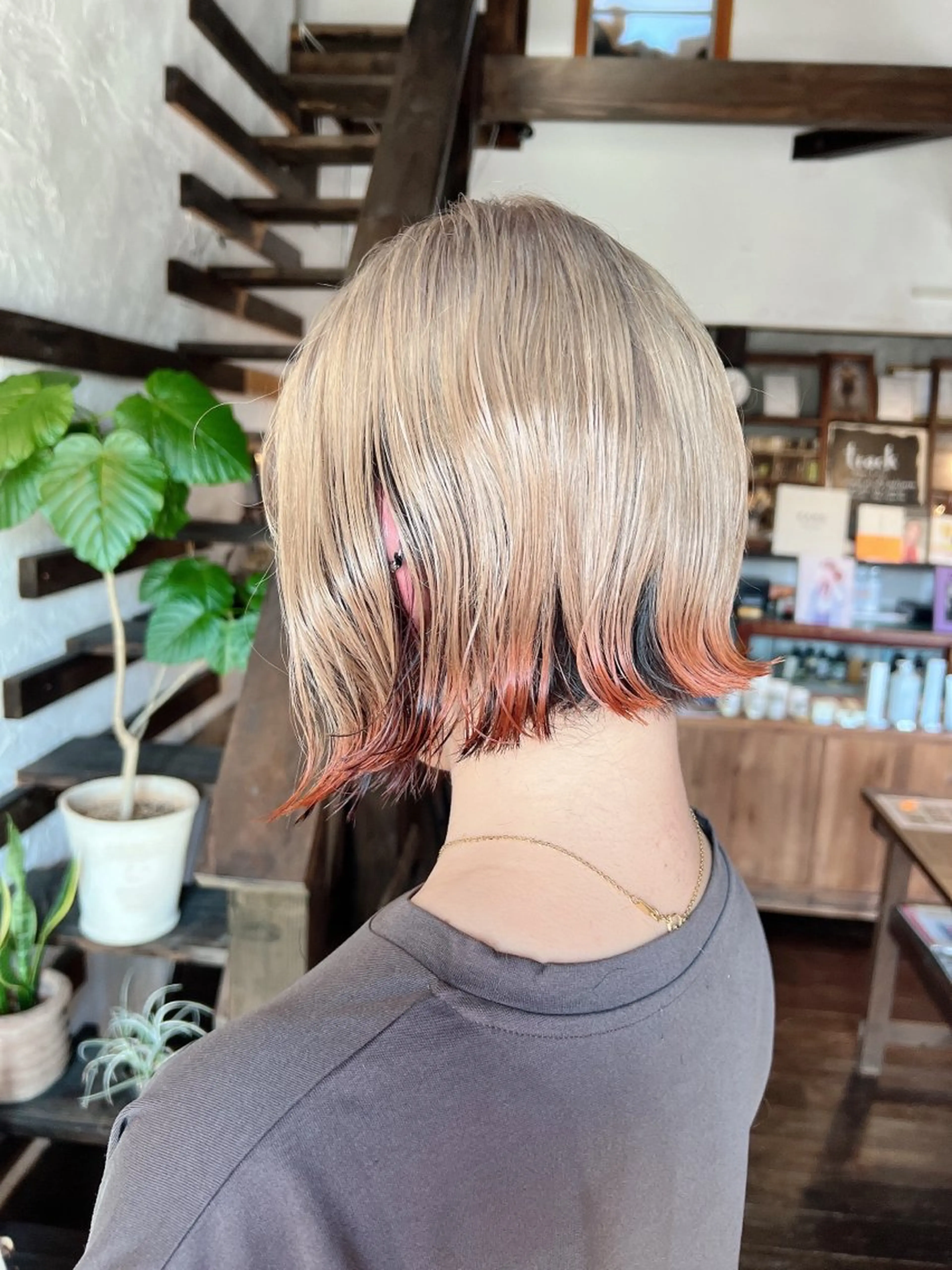 ショート カラー 🩵小野 えりか🩷のヘアスタイル