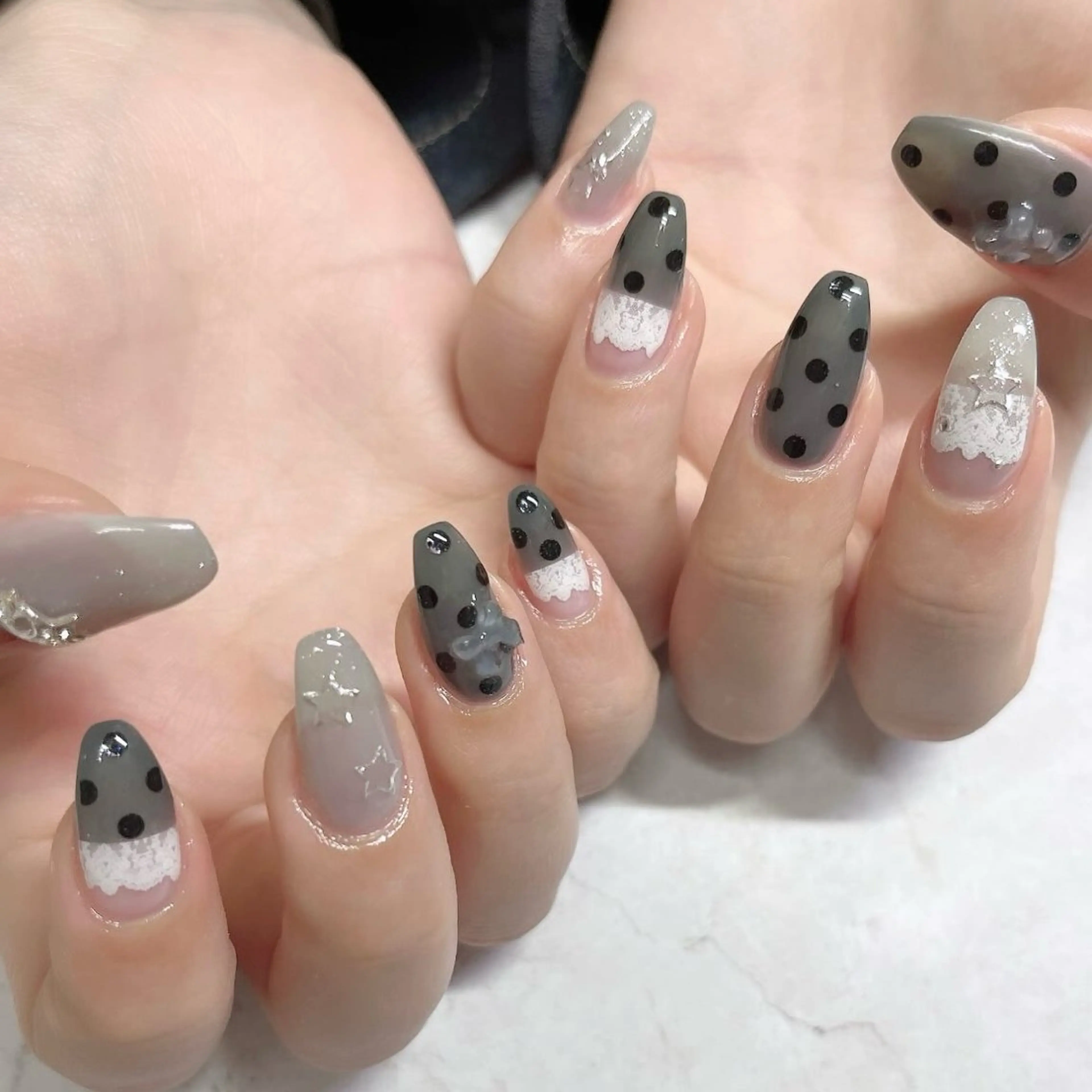 ネイル 東 真百のネイルデザイン