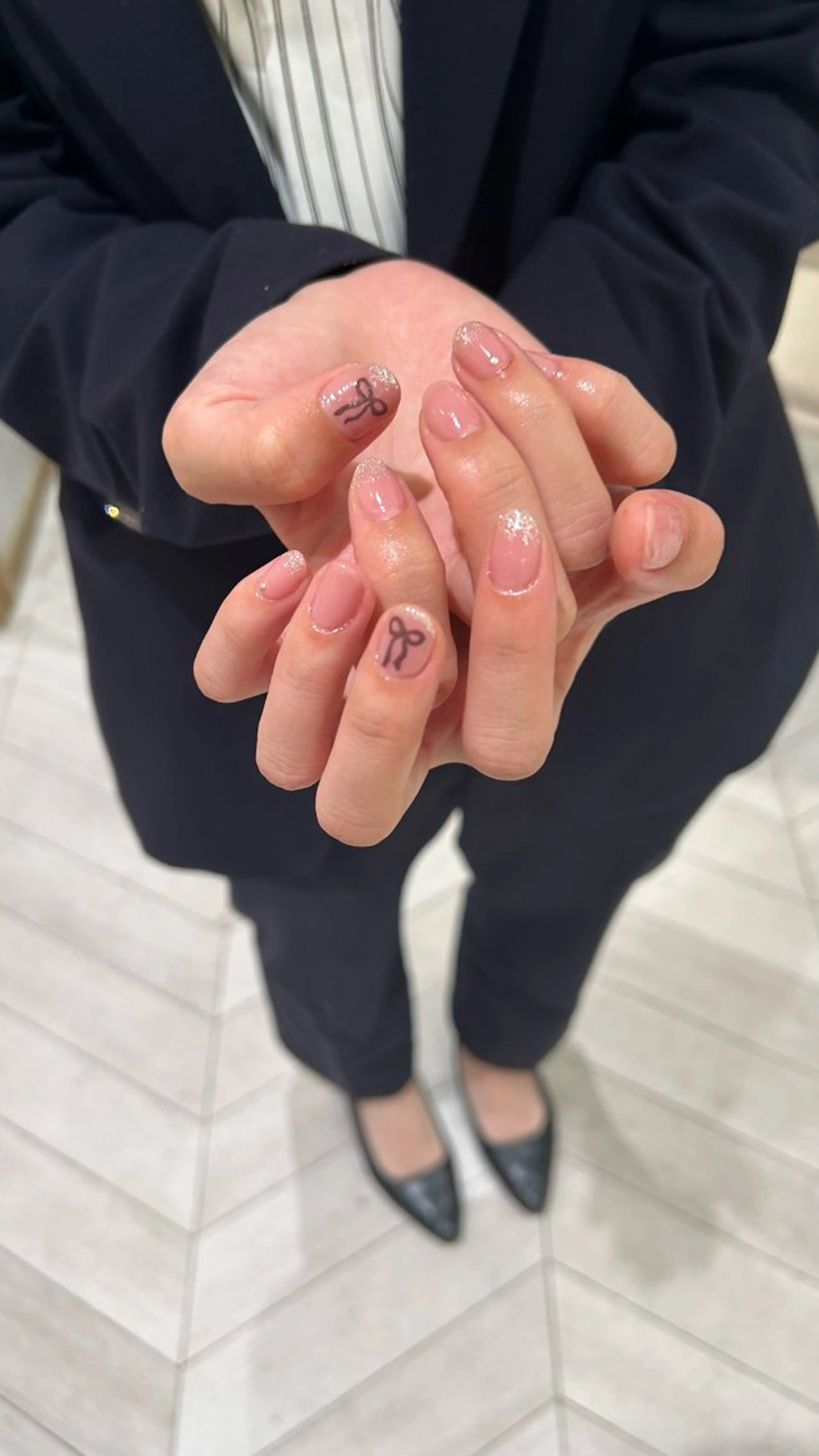 ネイル フレンチネイル キラキラネイル ピンク リボン ꪆৎ垢抜け眉 ྀི ワカナ♩岐阜の眉毛・アイブロウイメージ