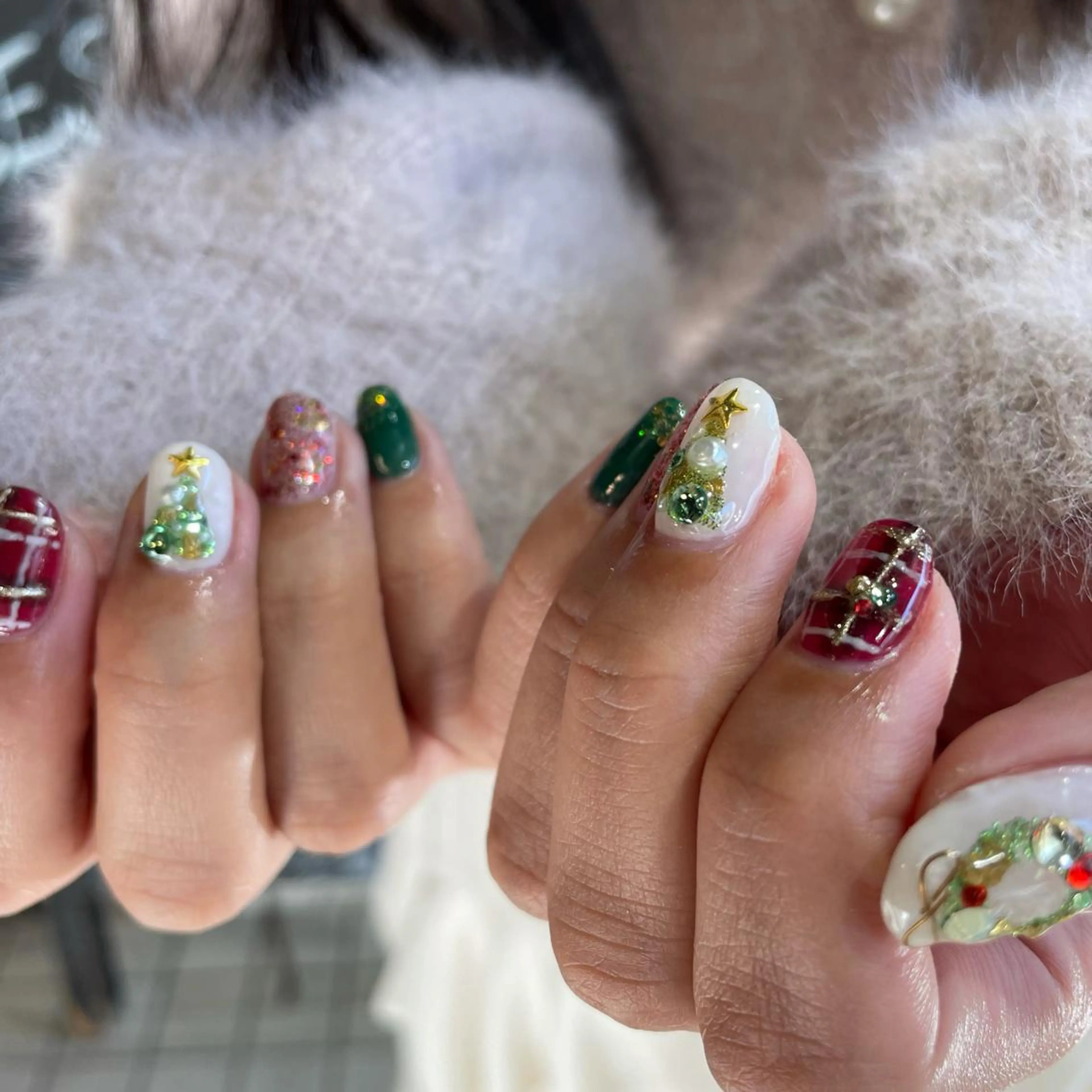 ネイル 冬ネイル クリスマス ニュアンスネイル/ ボブ/まちゃこのヘアスタイル