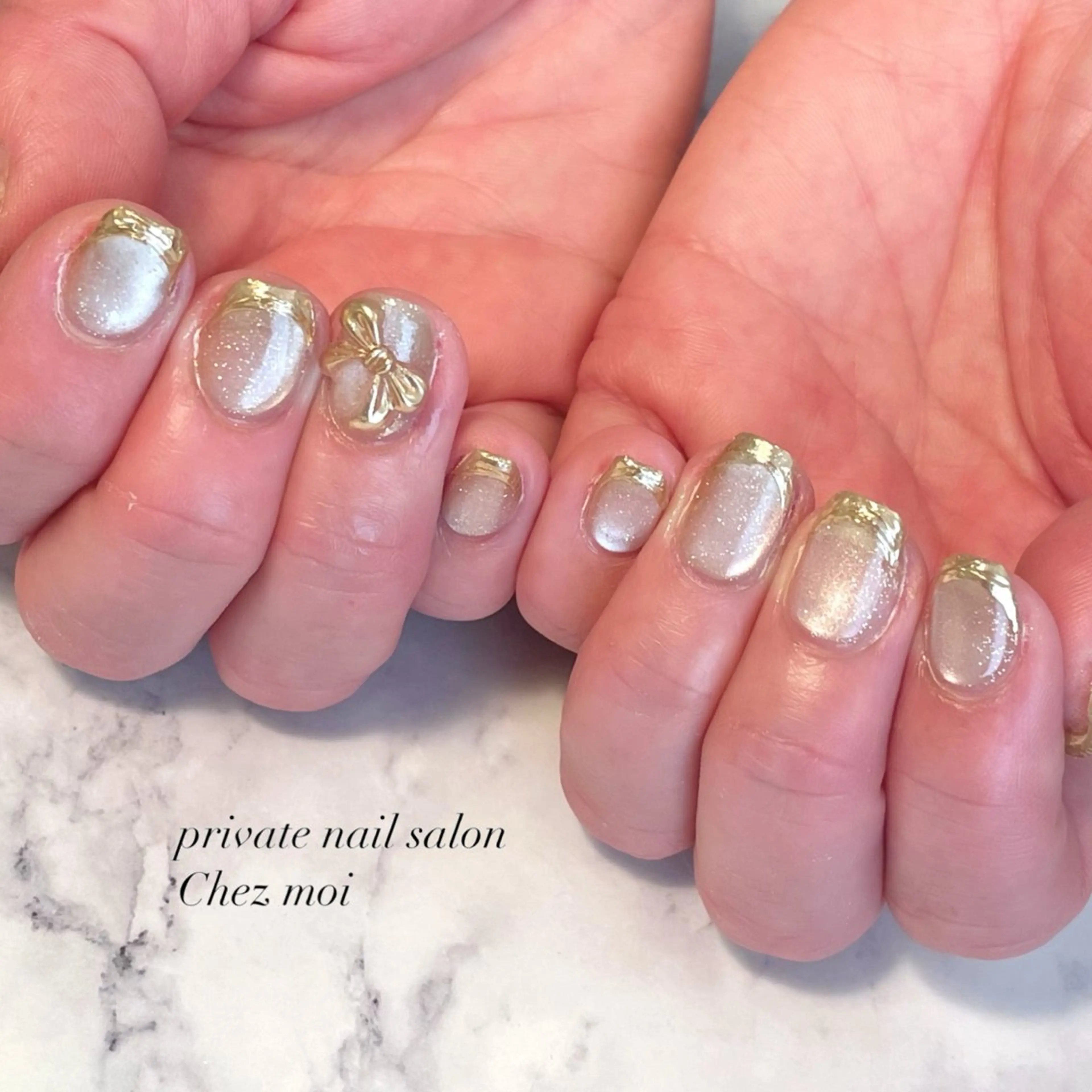 ネイル キラキラネイル KOMINE TOMOKOのネイルデザイン