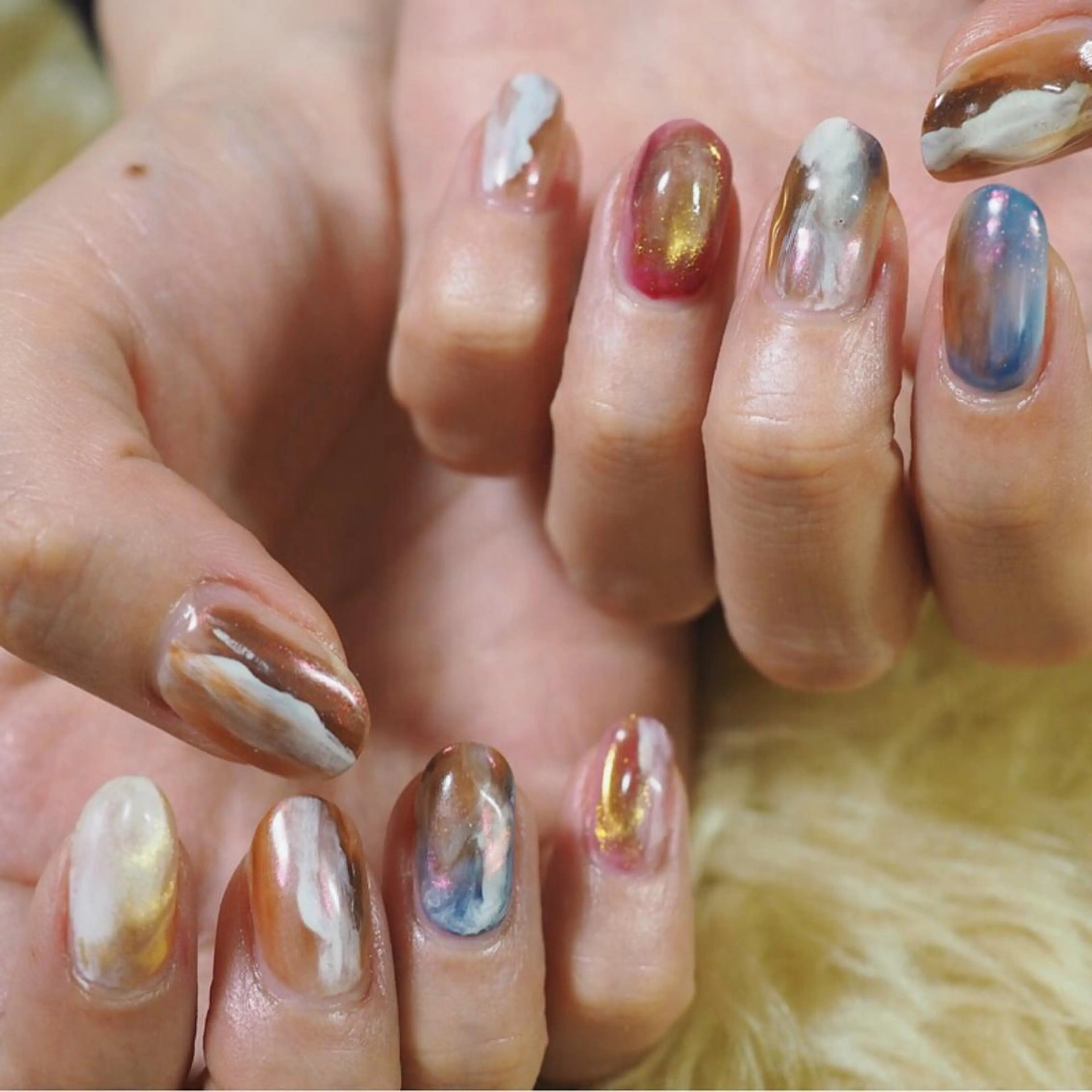 ネイル ニュアンスネイル mogunail &blowのネイルデザイン