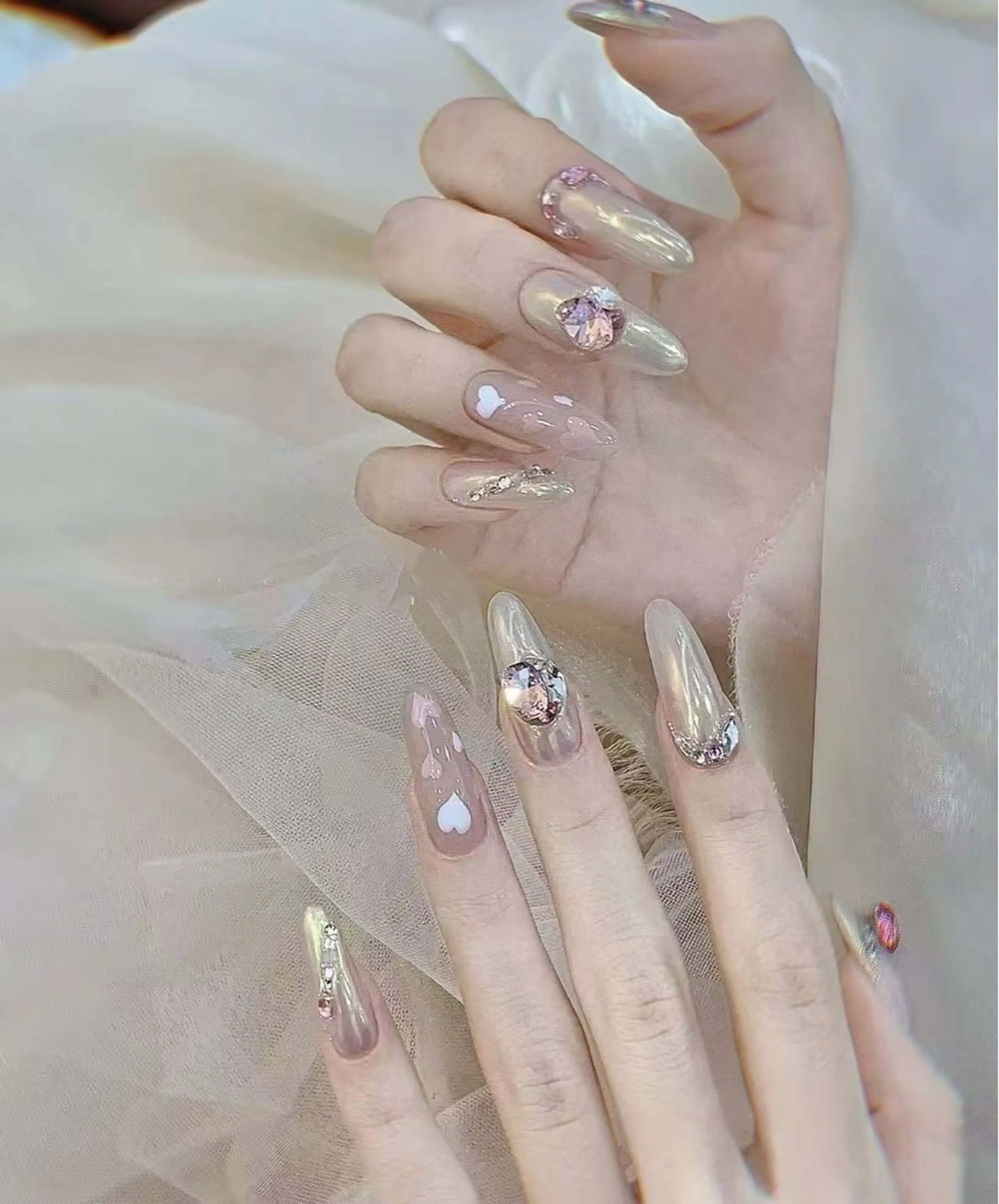 ネイル オーロラネイル フラワーネイル フットネイル フレンチネイル ジェルネイル ハンドネイル 相沢 さやかのネイルデザイン