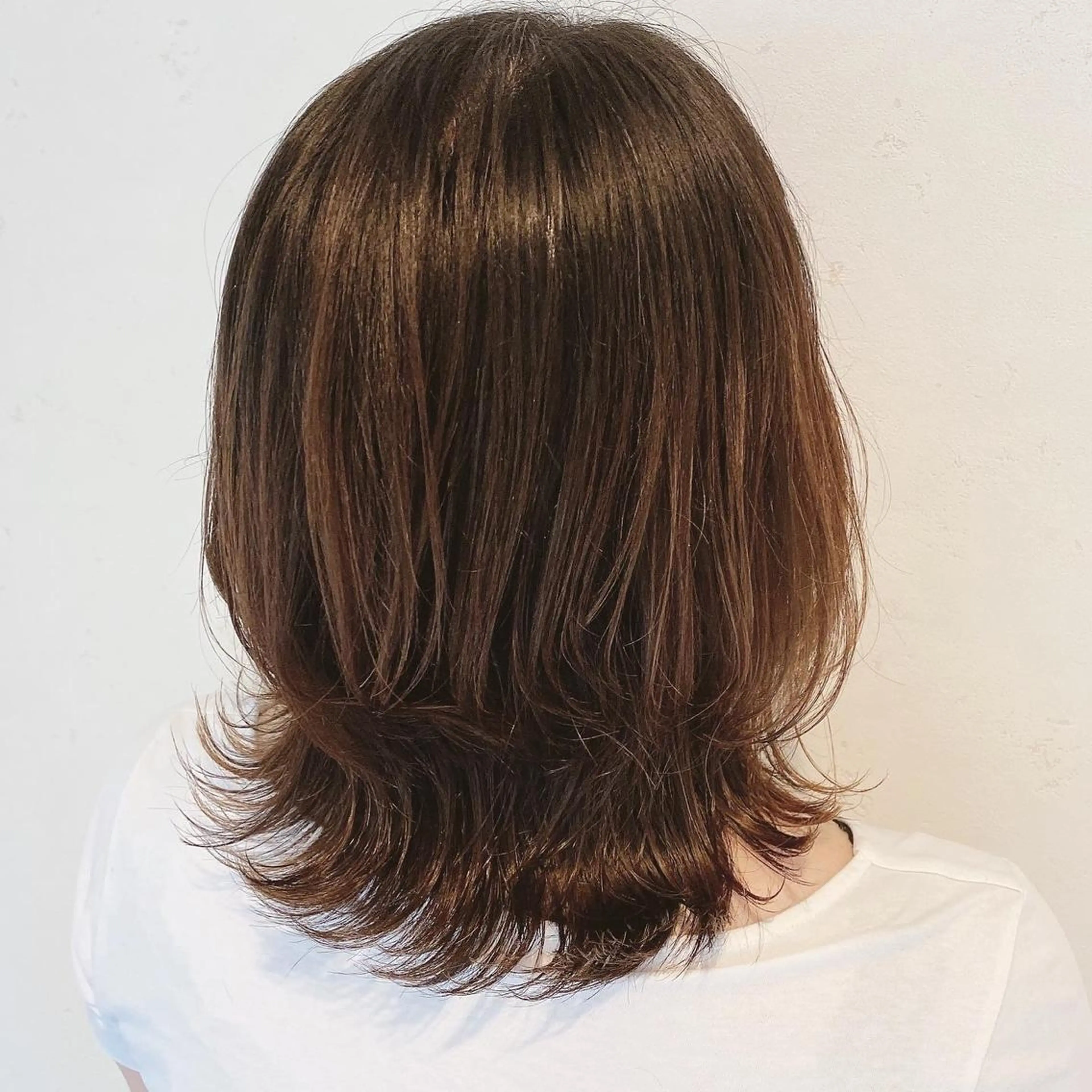 ミディアム 伊藤 さやかのヘアスタイル