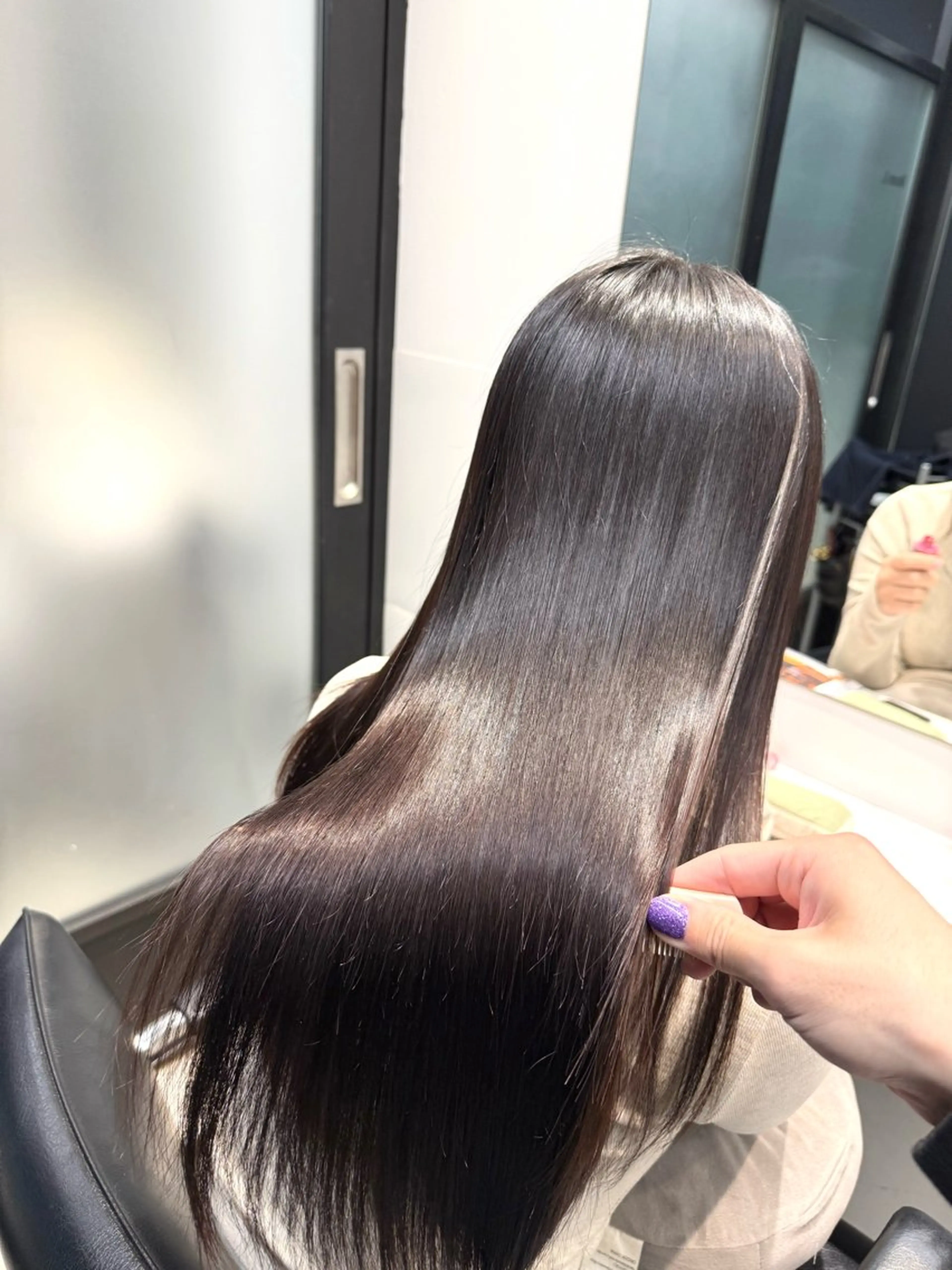 ロング カラー パーマ ヘアアレンジ 髪質改善 縮毛矯正 トリートメント ストレートパーマ 縮毛矯正 トリートメント 縮毛矯正/髪質改善/ ブリーチ毛/木元渓太のヘアスタイル