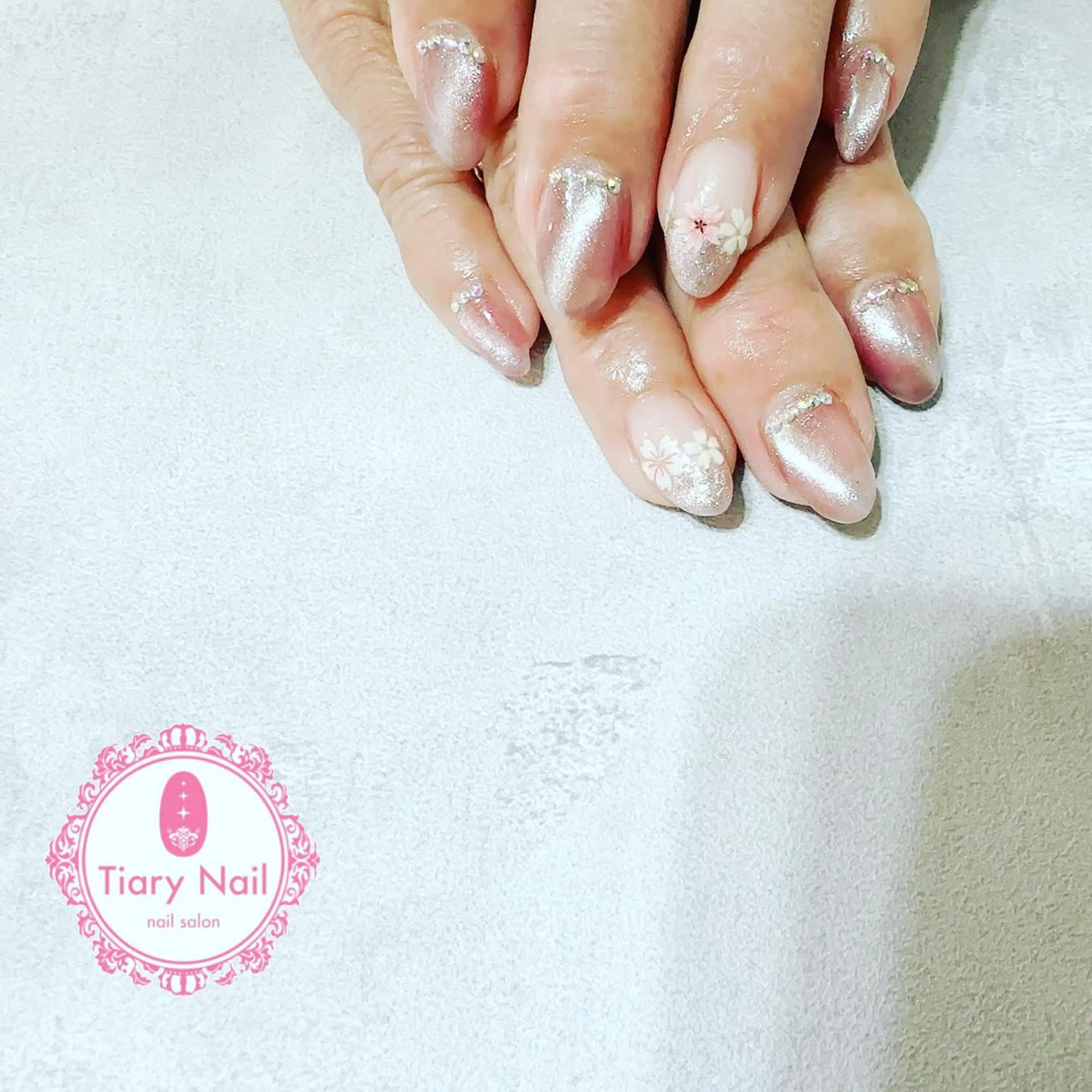 ネイル tiarynail K K🐼のネイルデザイン