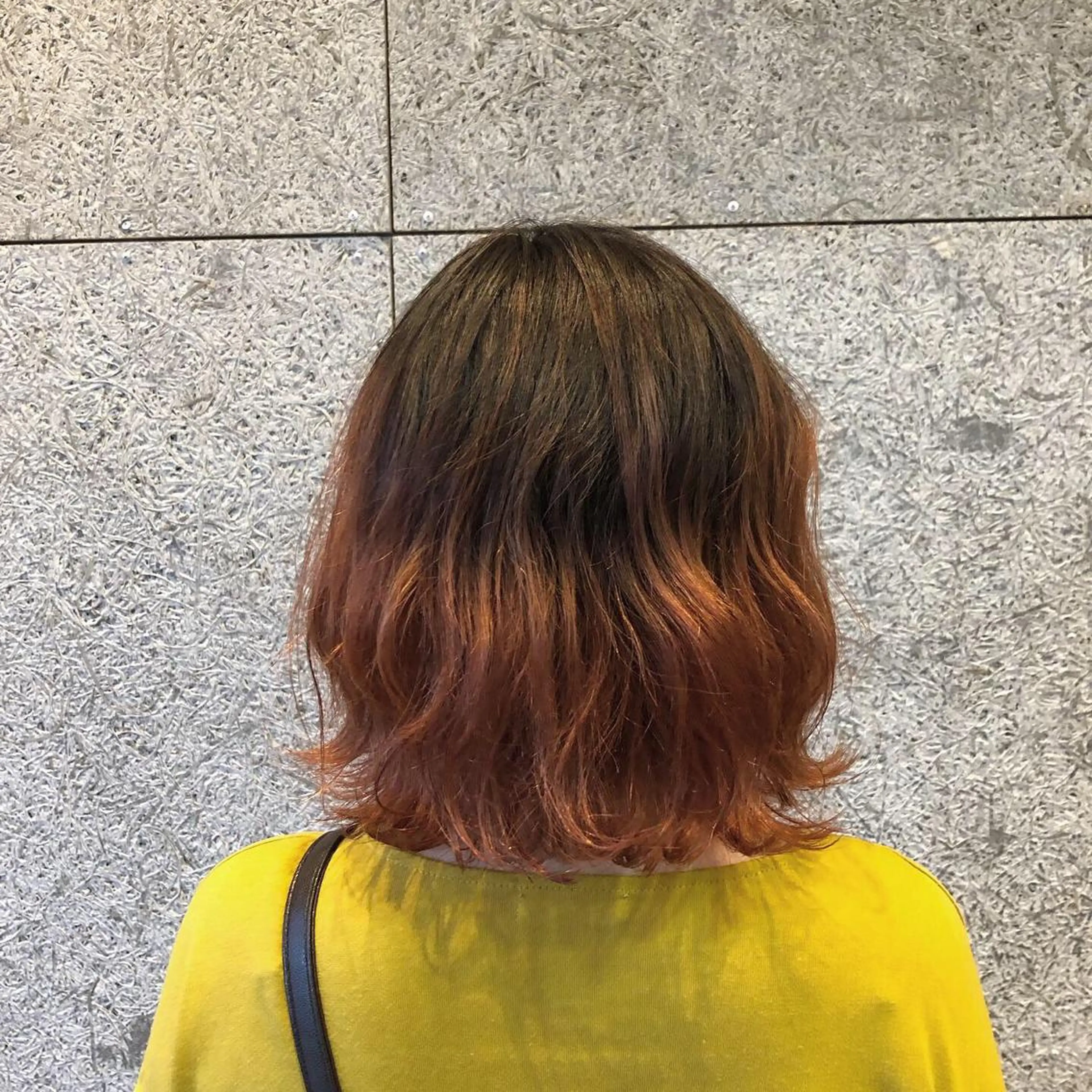 ショート カラー グラデーションカラー カトウ ユウカのヘアスタイル