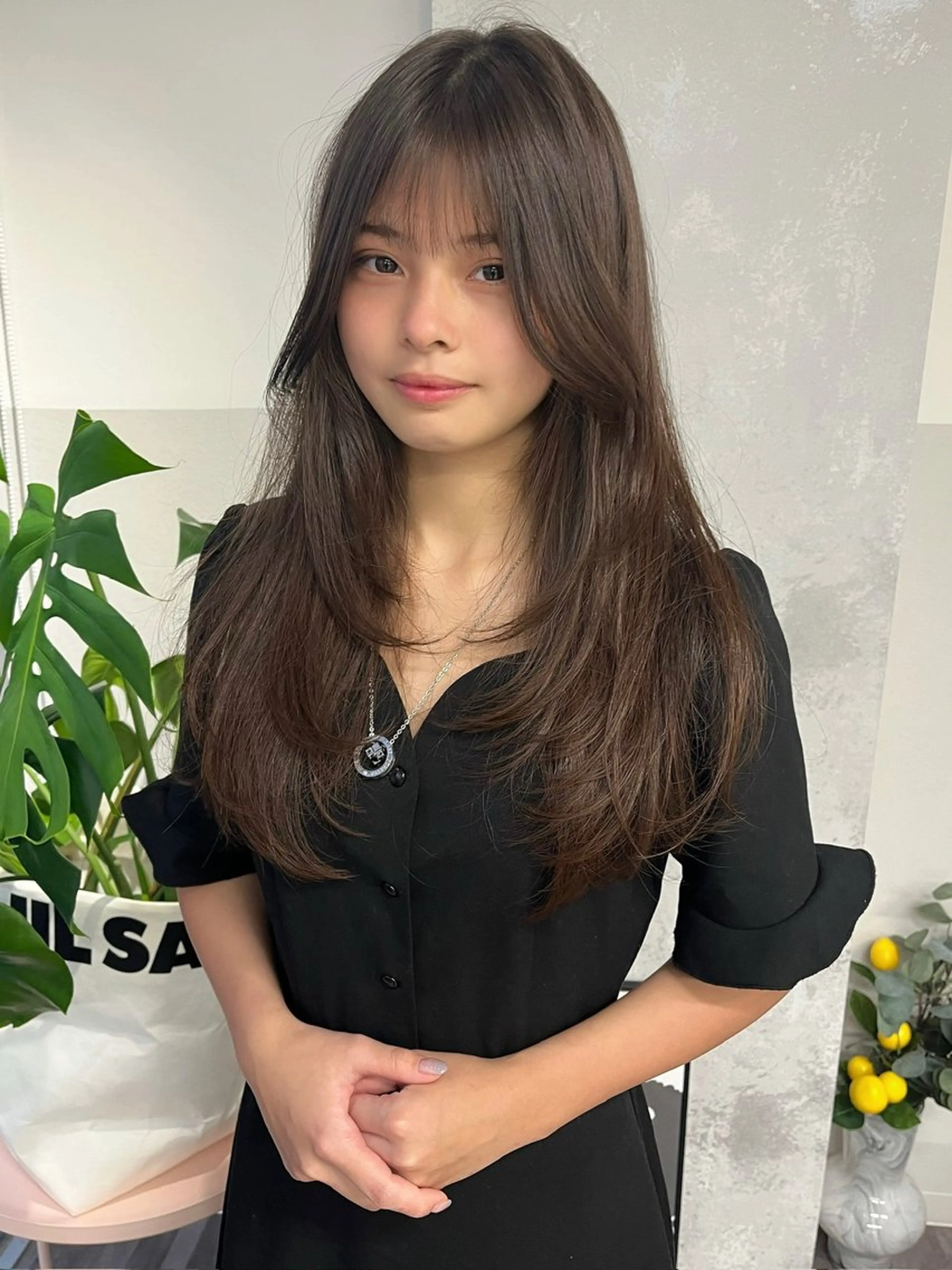 セミロング カラー ヘアアレンジ セミロングパーマ ブリーチ ケアブリーチ デザインカラー ダブルカラー 🫧umu.🫧韓国 /レイヤー/ハッシュのヘアスタイル