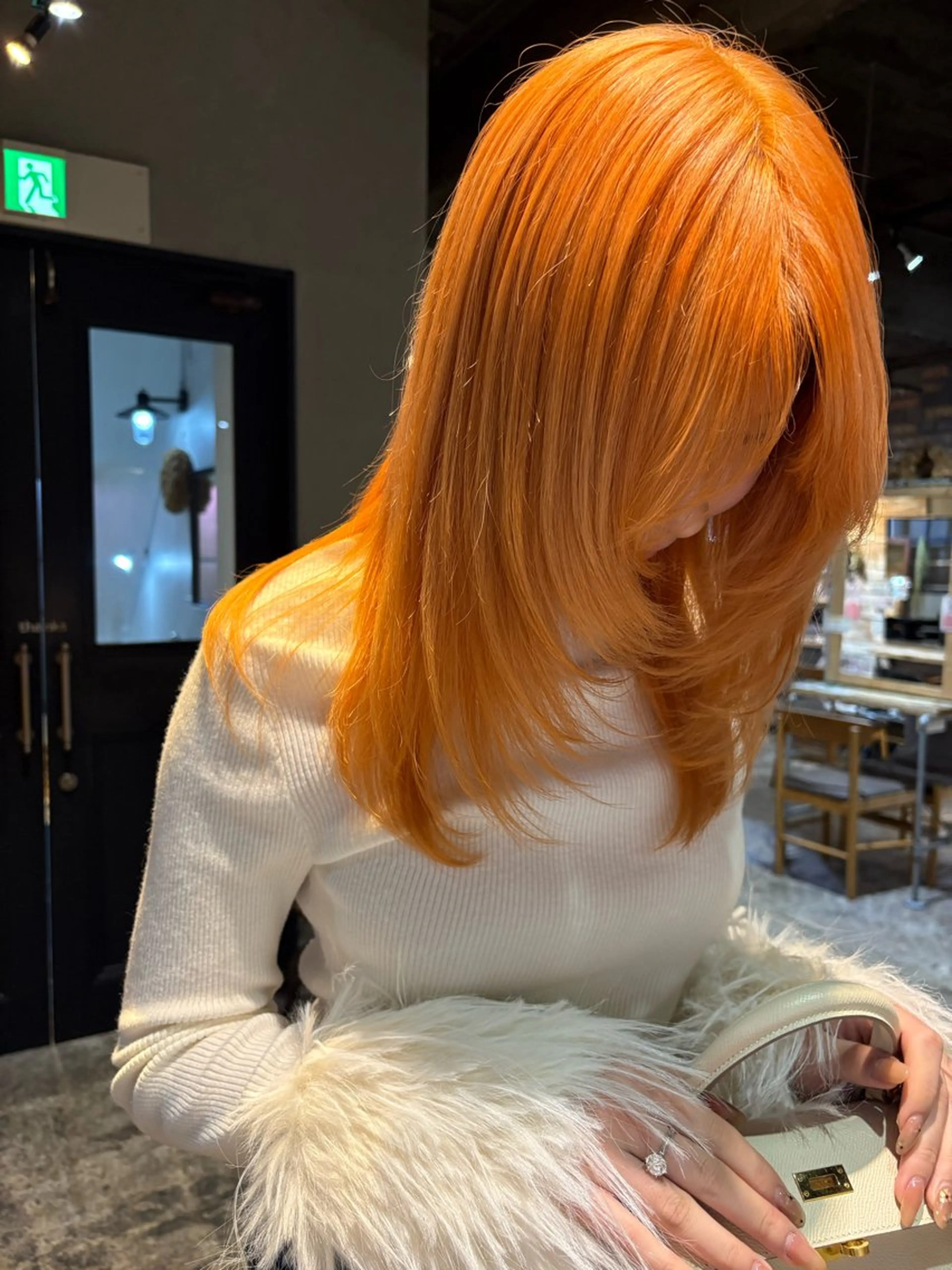 セミロング カラー カット ヘアカラー トリートメント ツキノキ ミナのヘアスタイル