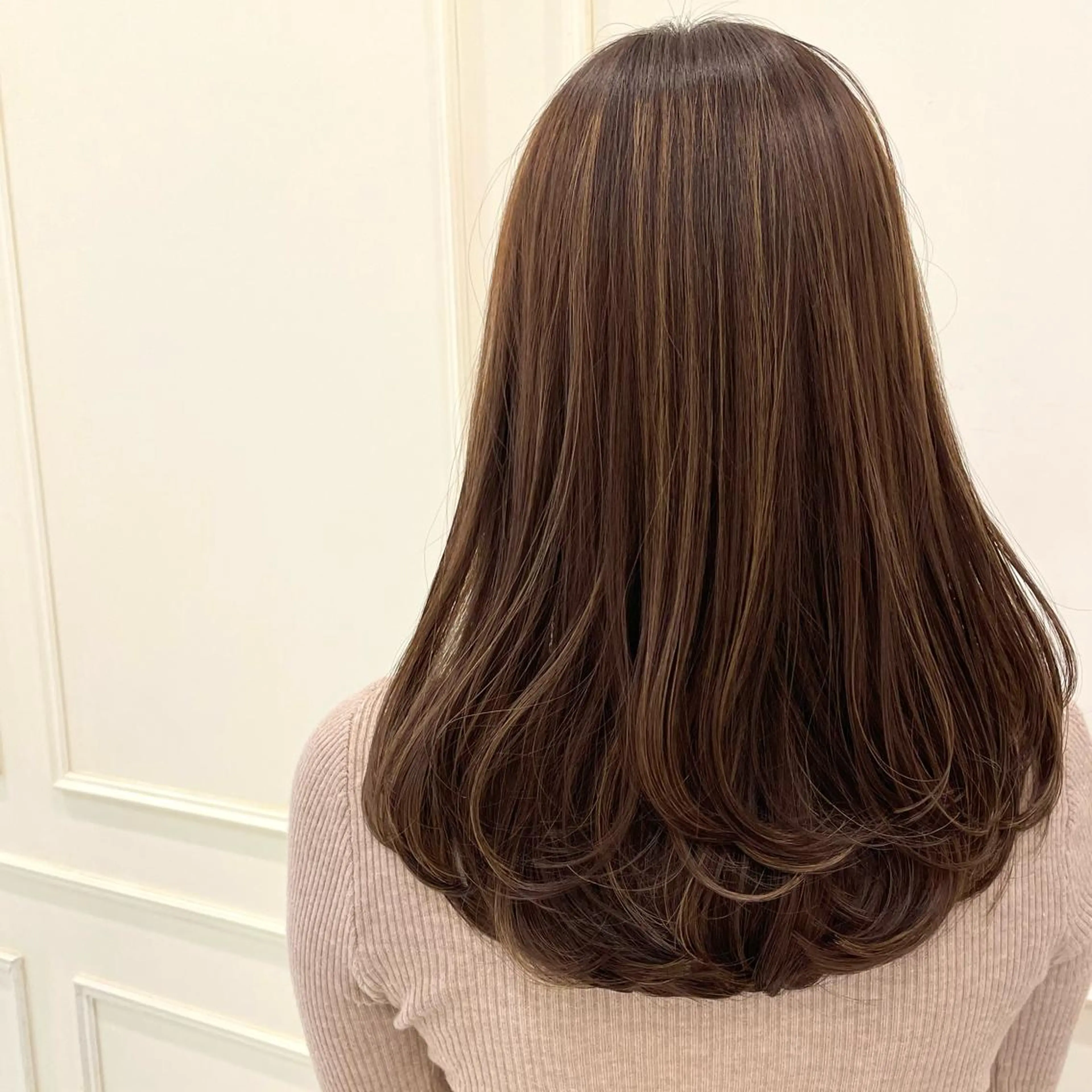 セミロング レイヤーカット 🍒顔周り/レイヤー /韓国風/アリサ🍒のヘアスタイル