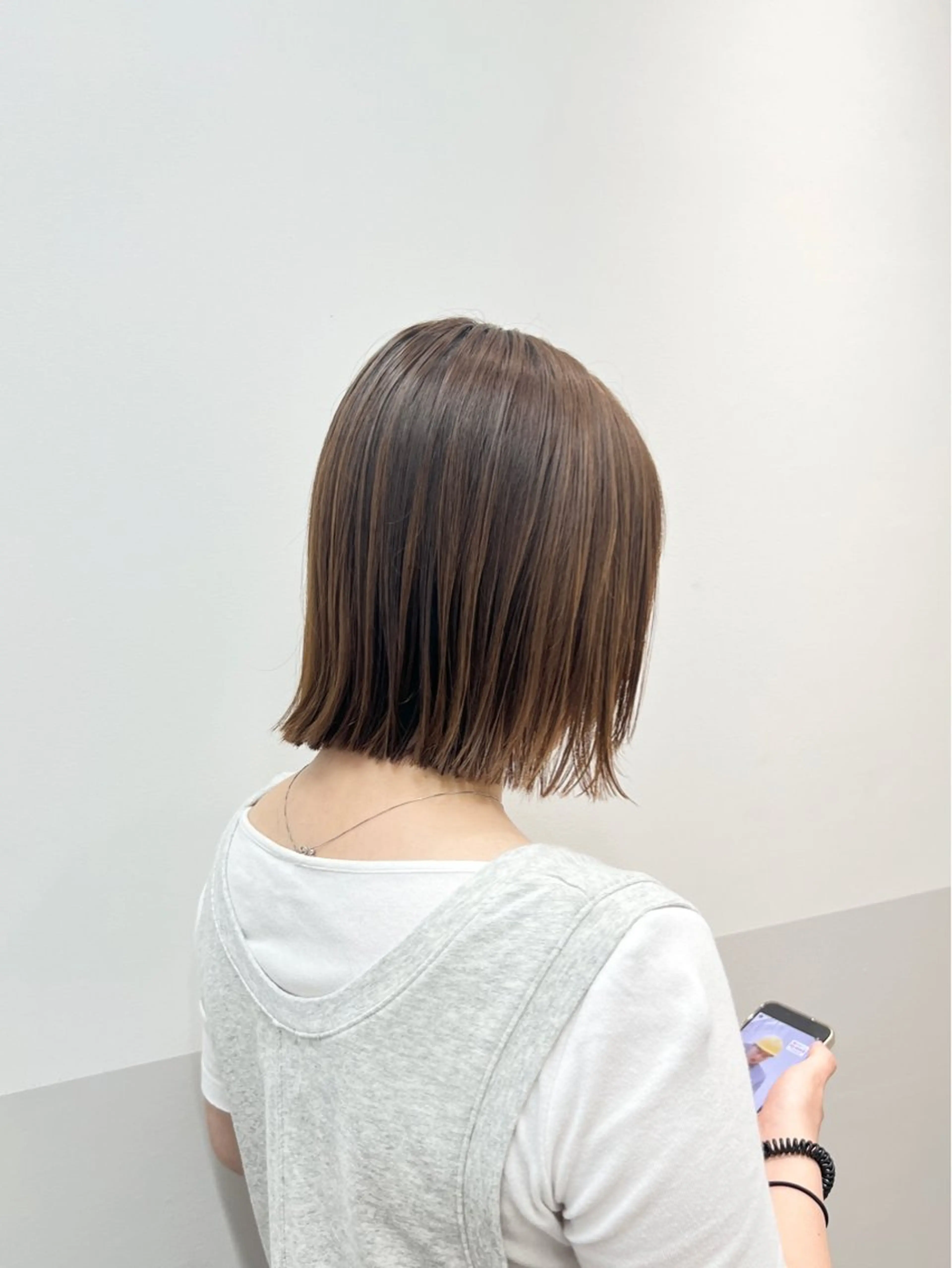 ミディアム カラー ヘアアレンジ ベージュカラー ボブ カット ヘアカラー トリートメント 似合わせレイヤー/ 美髪縮毛矯正/ミナエのヘアスタイル