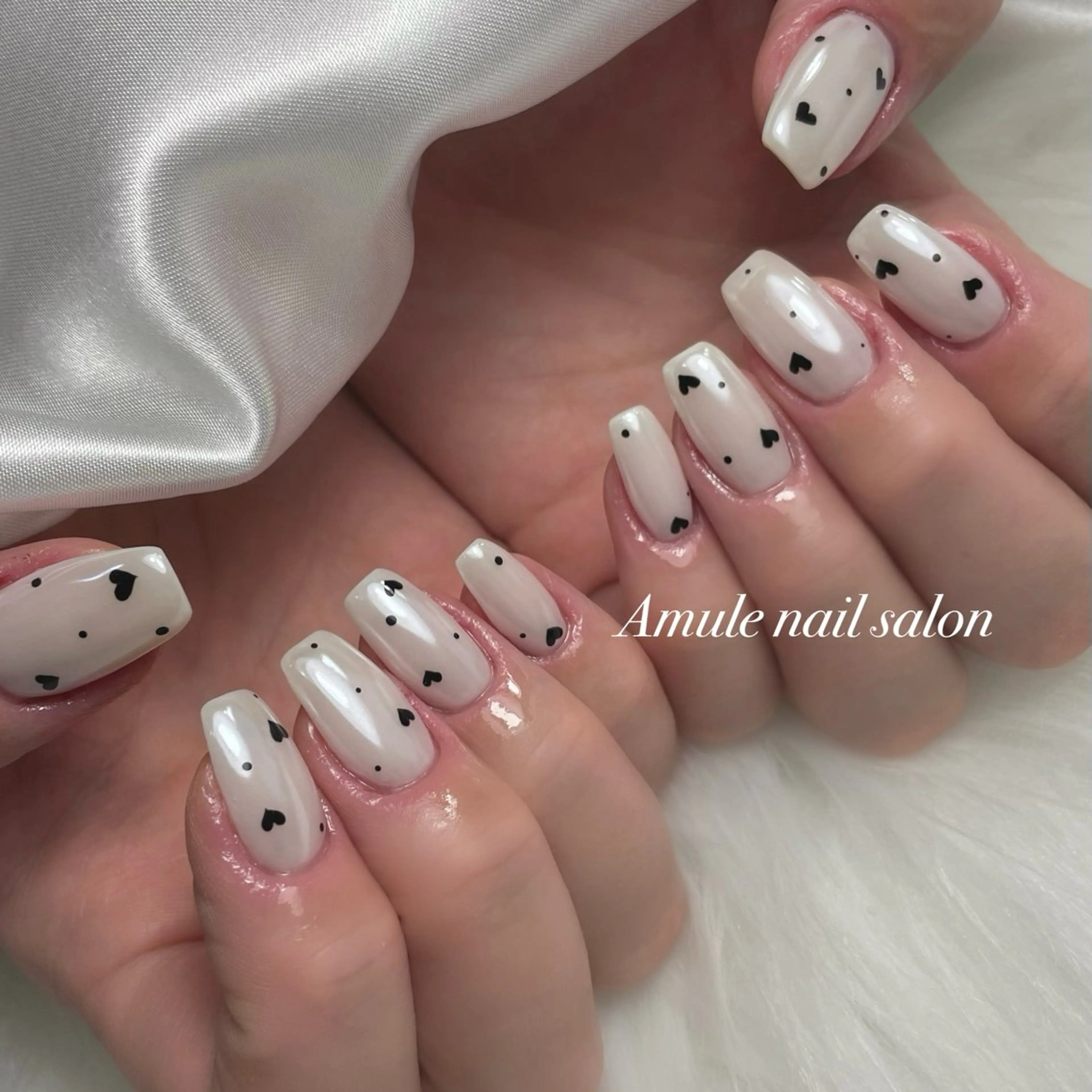 ネイル ハート ミラーネイル ホワイト ハンドネイル Amule nailsalonのネイルデザイン