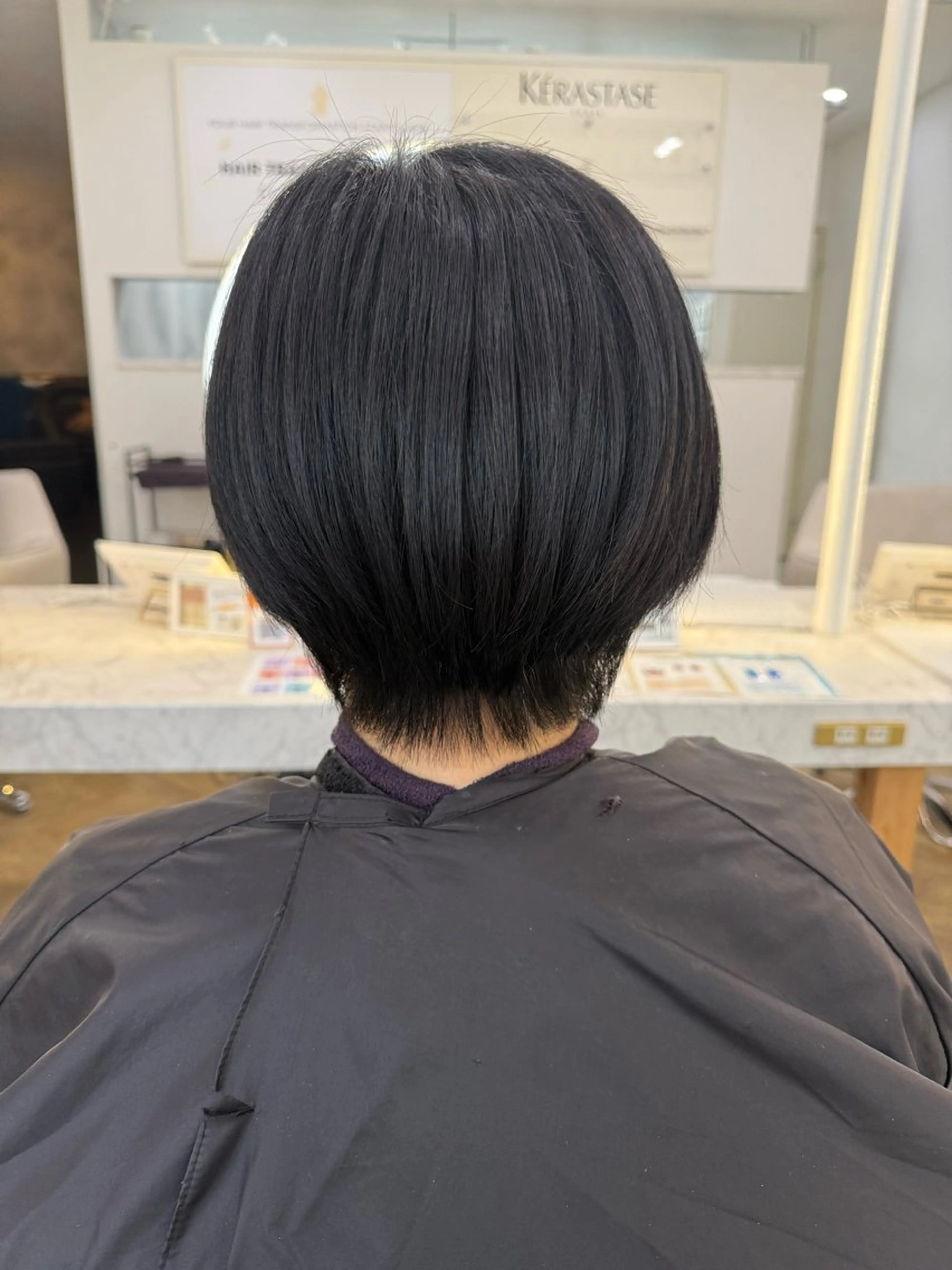 ショート 小林 美月  透明感カラーのヘアスタイル