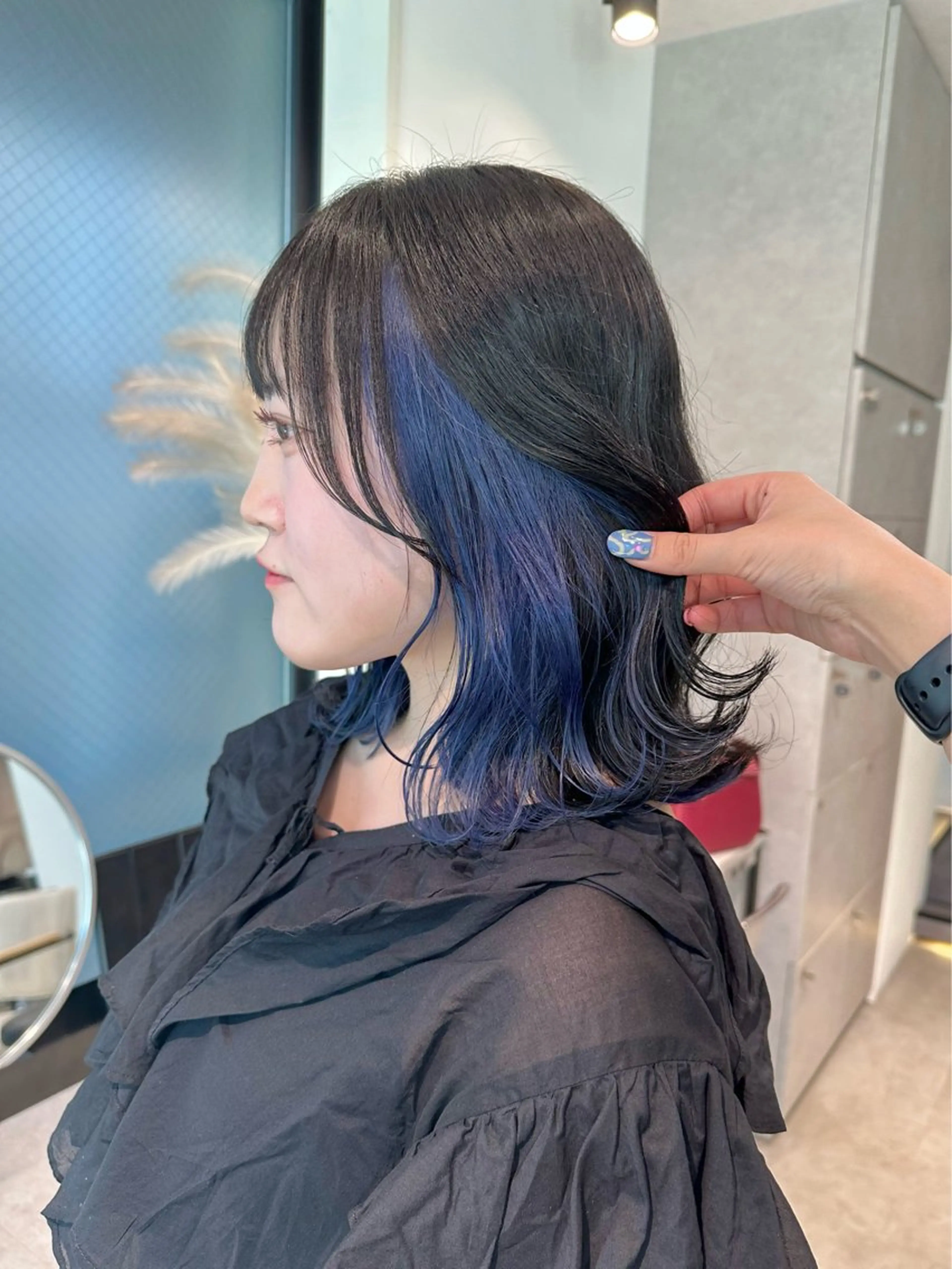 セミロング カラー ブリーチ ブルーカラー インナーカラー ブリーチ/ハイトーン 艶カラー/ユリナのヘアスタイル