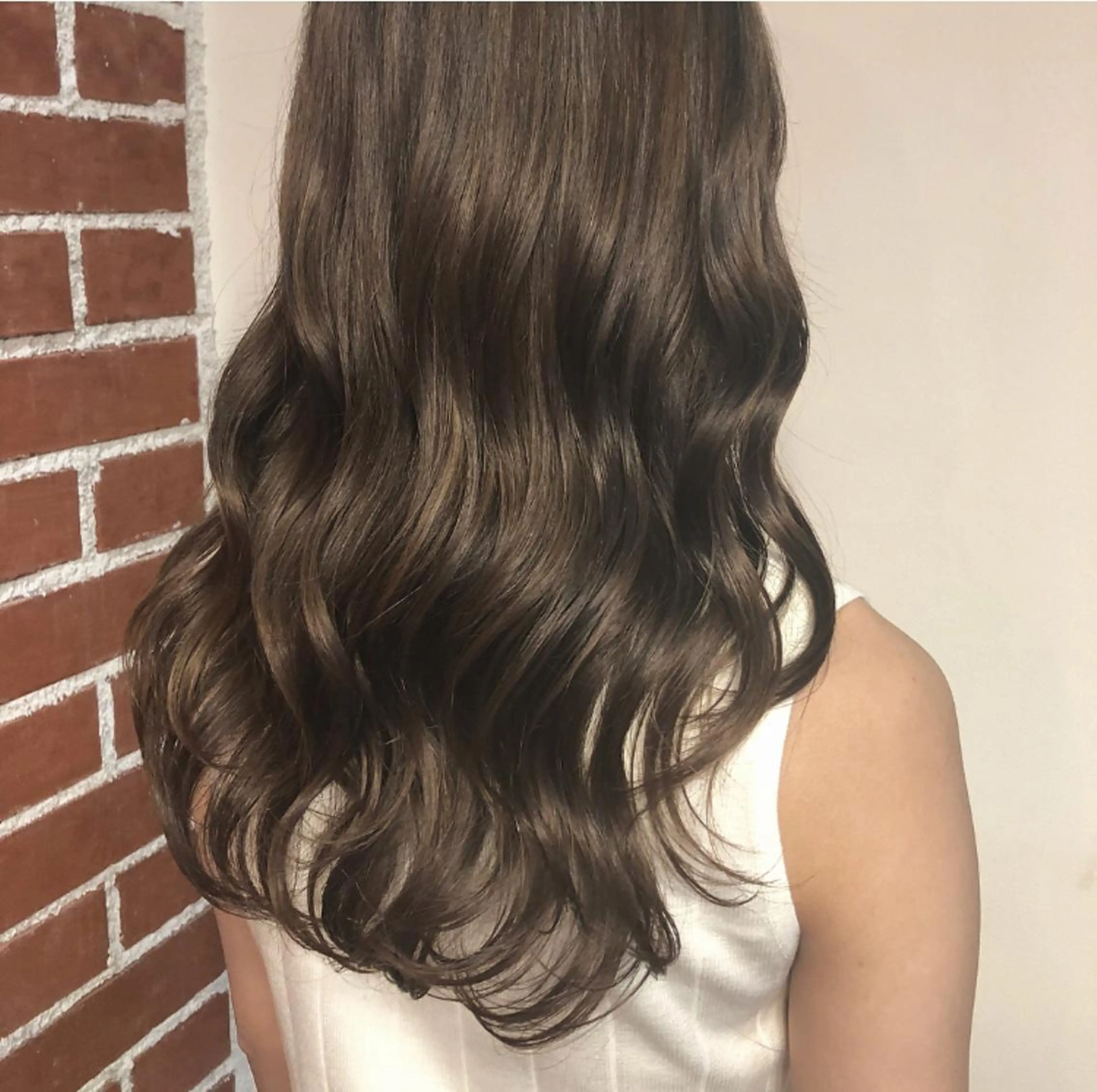 セミロング ヘアカラー ❤︎︎韓国ヘア❤︎︎ 𝑺𝒉𝒊𝒉𝒐のヘアスタイル