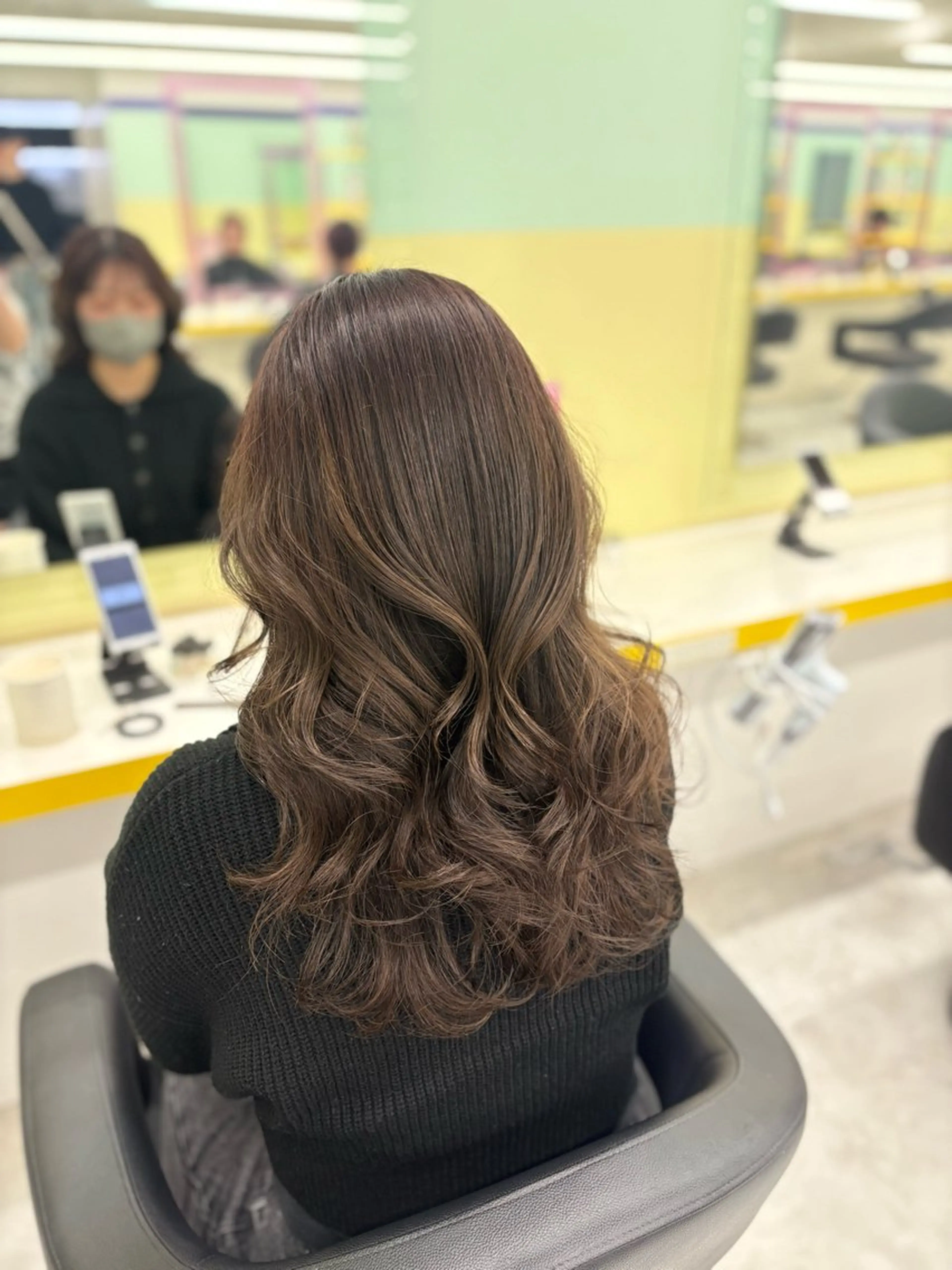 ロング カラー ヘアカラー トリートメント ベージュ×レイヤー 🤎横浜/miu🤎のヘアスタイル
