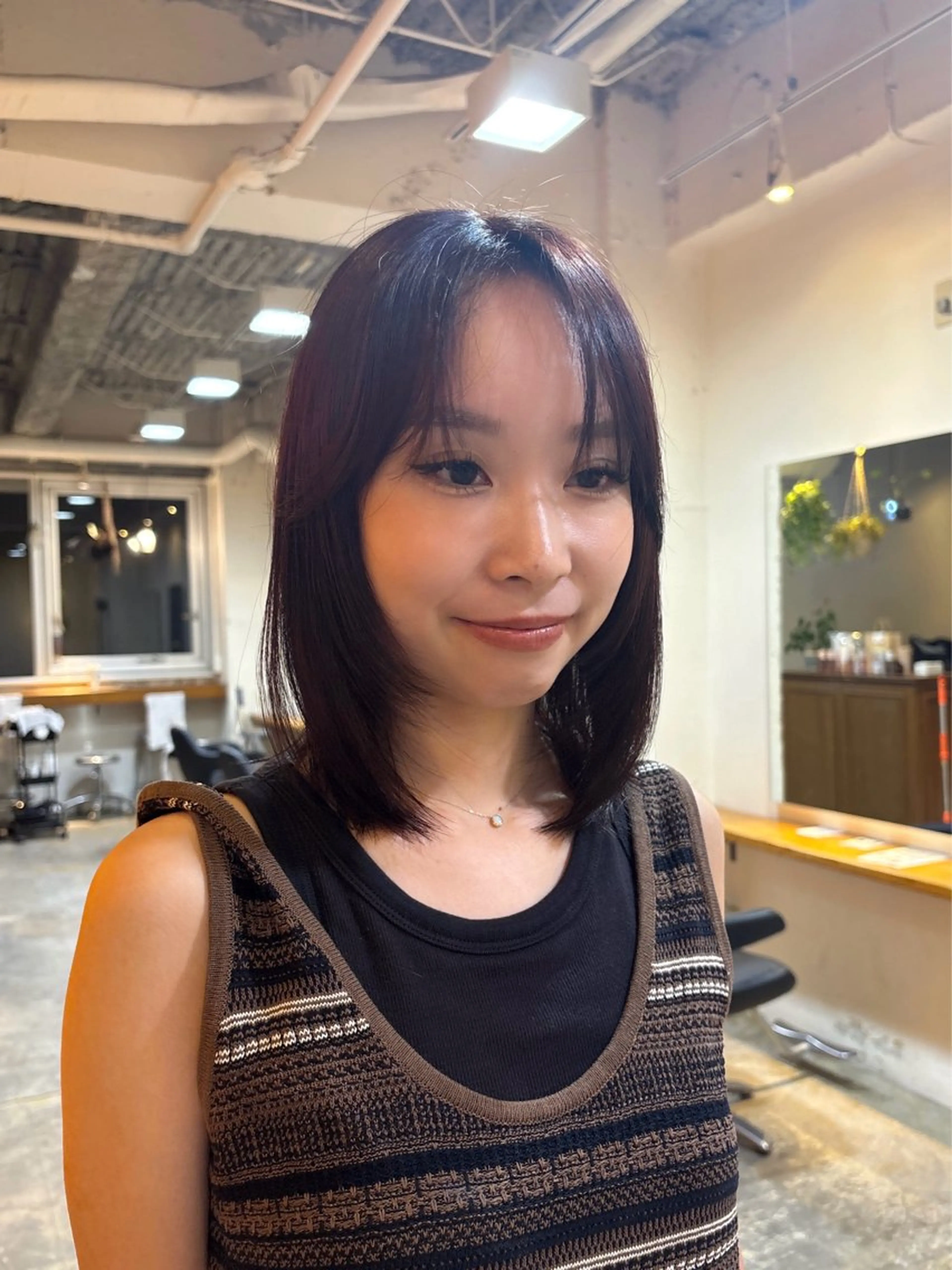 ミディアム カット ヘアカラー トリートメント レディースカット🎀 NANAHAのヘアスタイル