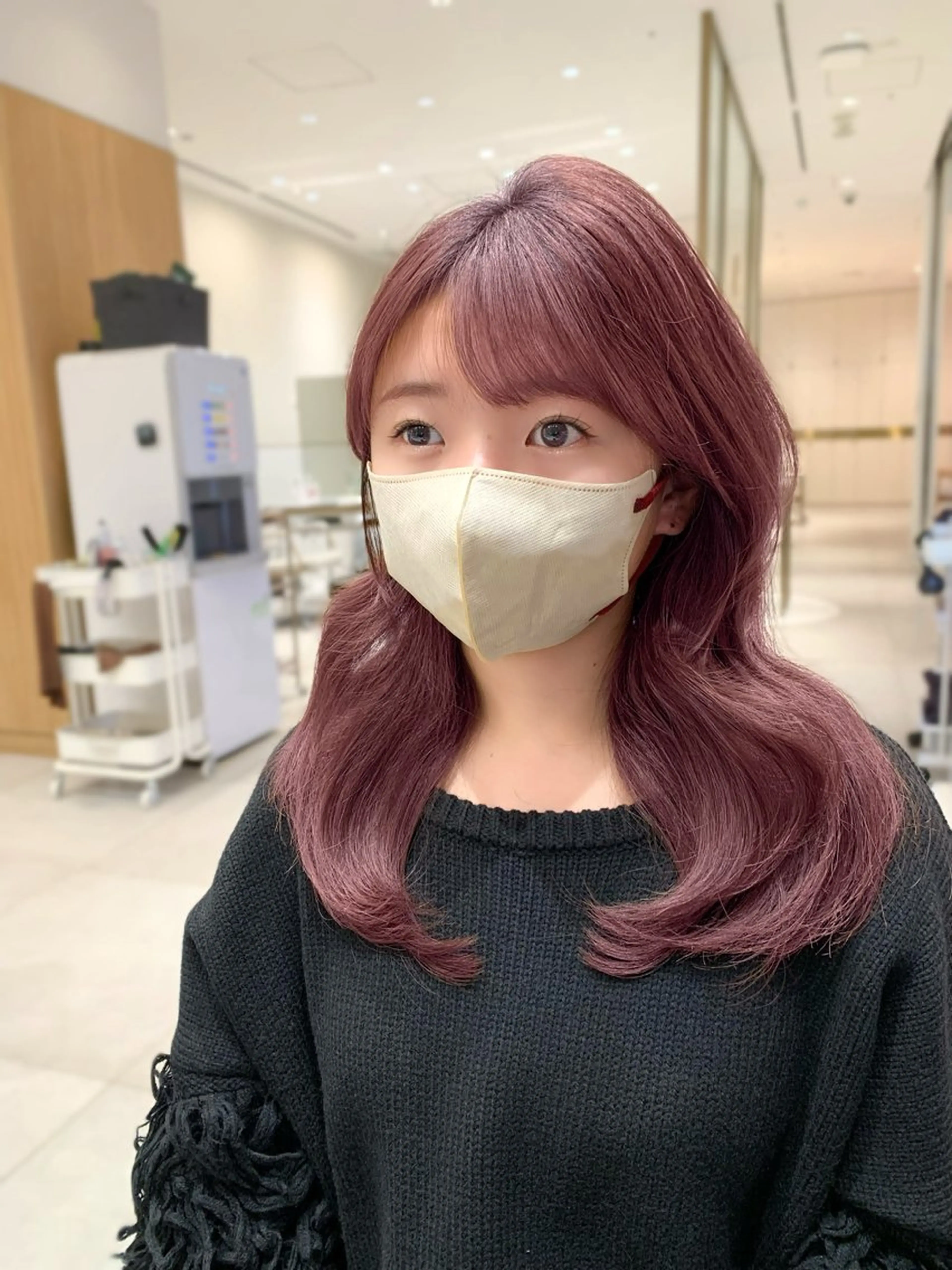 ミディアム カラー ピンクカラー くびれヘア レイヤーカット ローレイヤー カット ヘアカラー トリートメント ヘッドスパ ヘアセット 韓国ヘア/レイヤー/ 顔まわり/りょーとのヘアスタイル