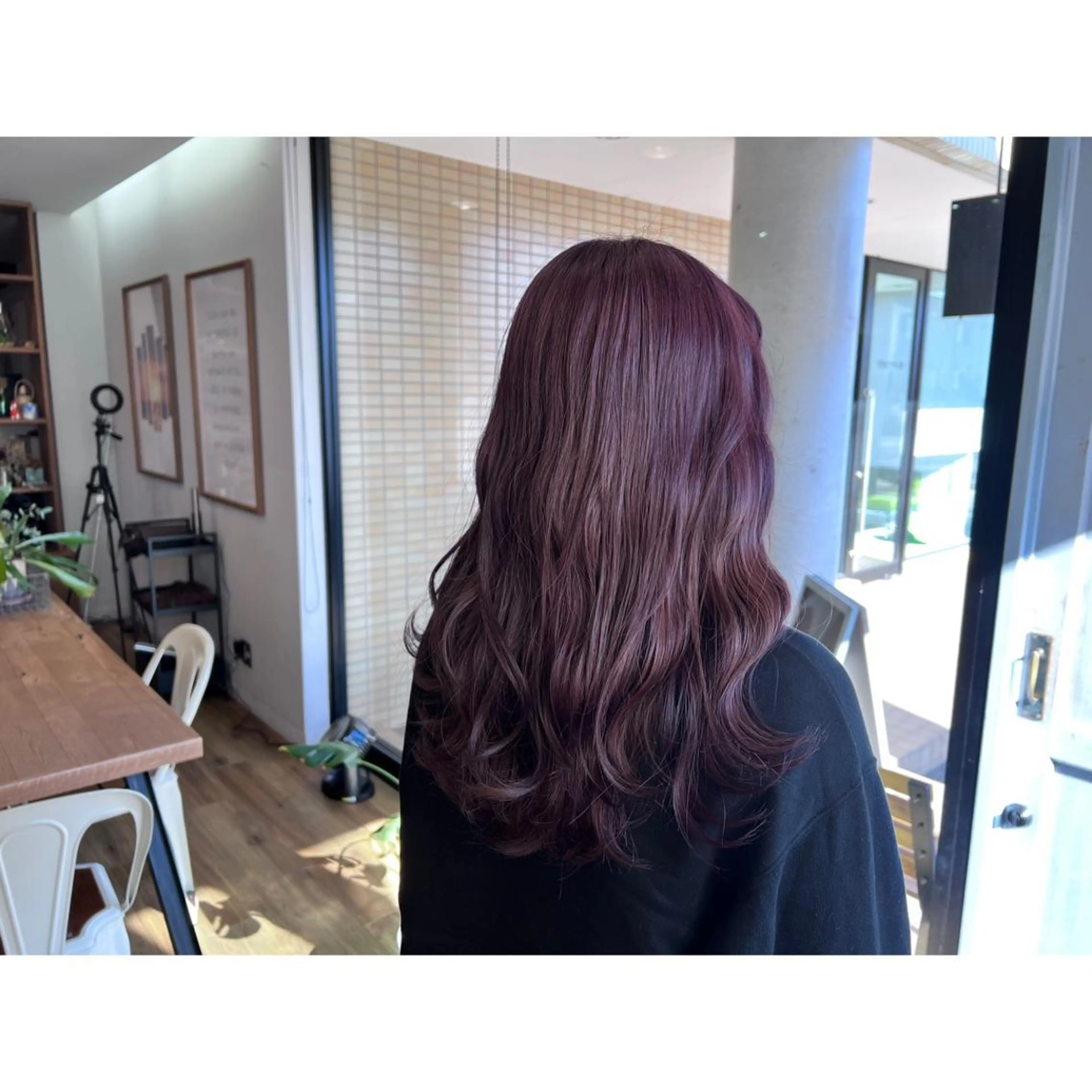 ロング カラー ヘアカラー トリートメント ツキダテ ユイのヘアスタイル
