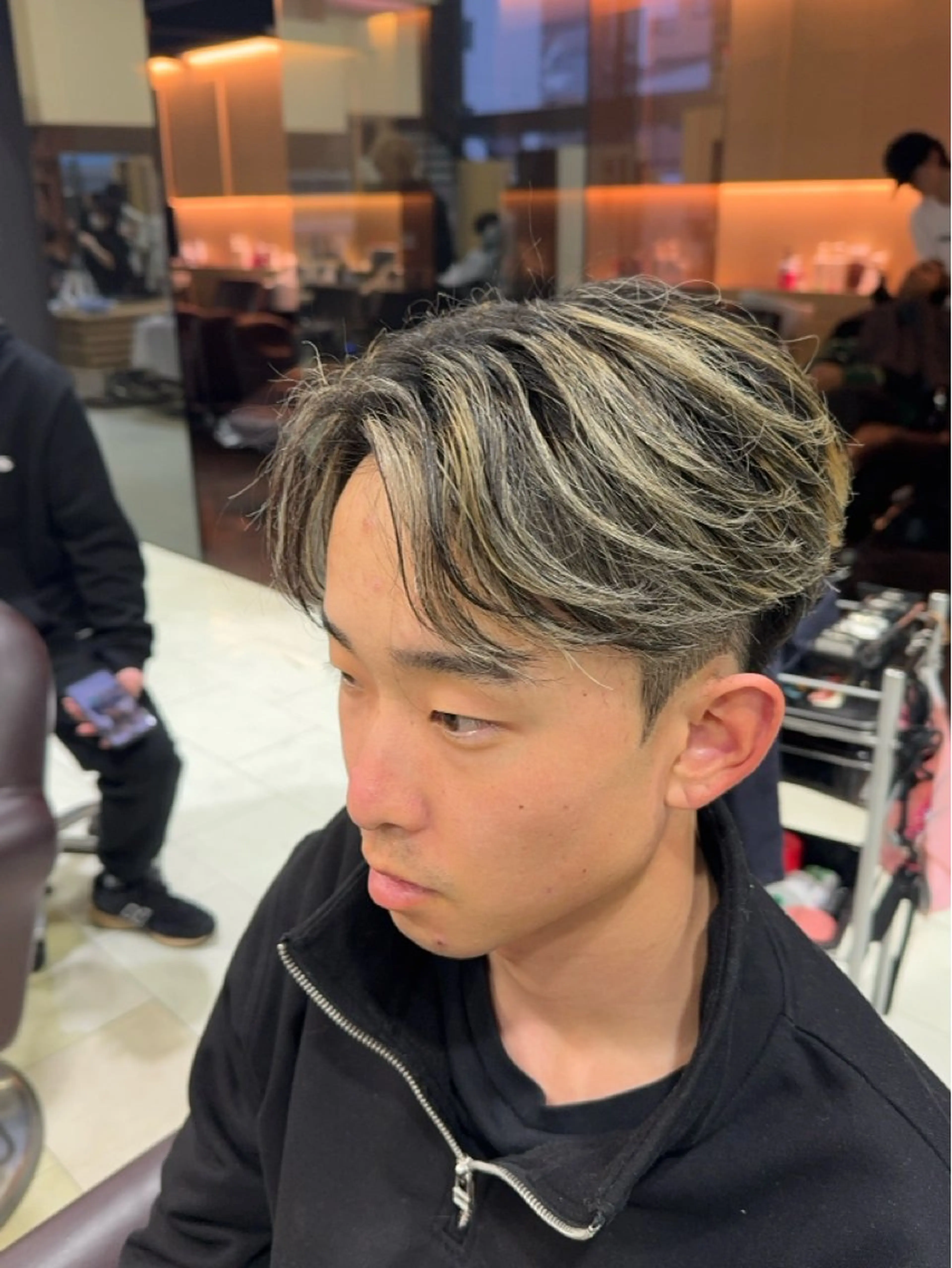 パーマ メンズ カット パーマ レイヤー/センター パート/坂本翔のヘアスタイル