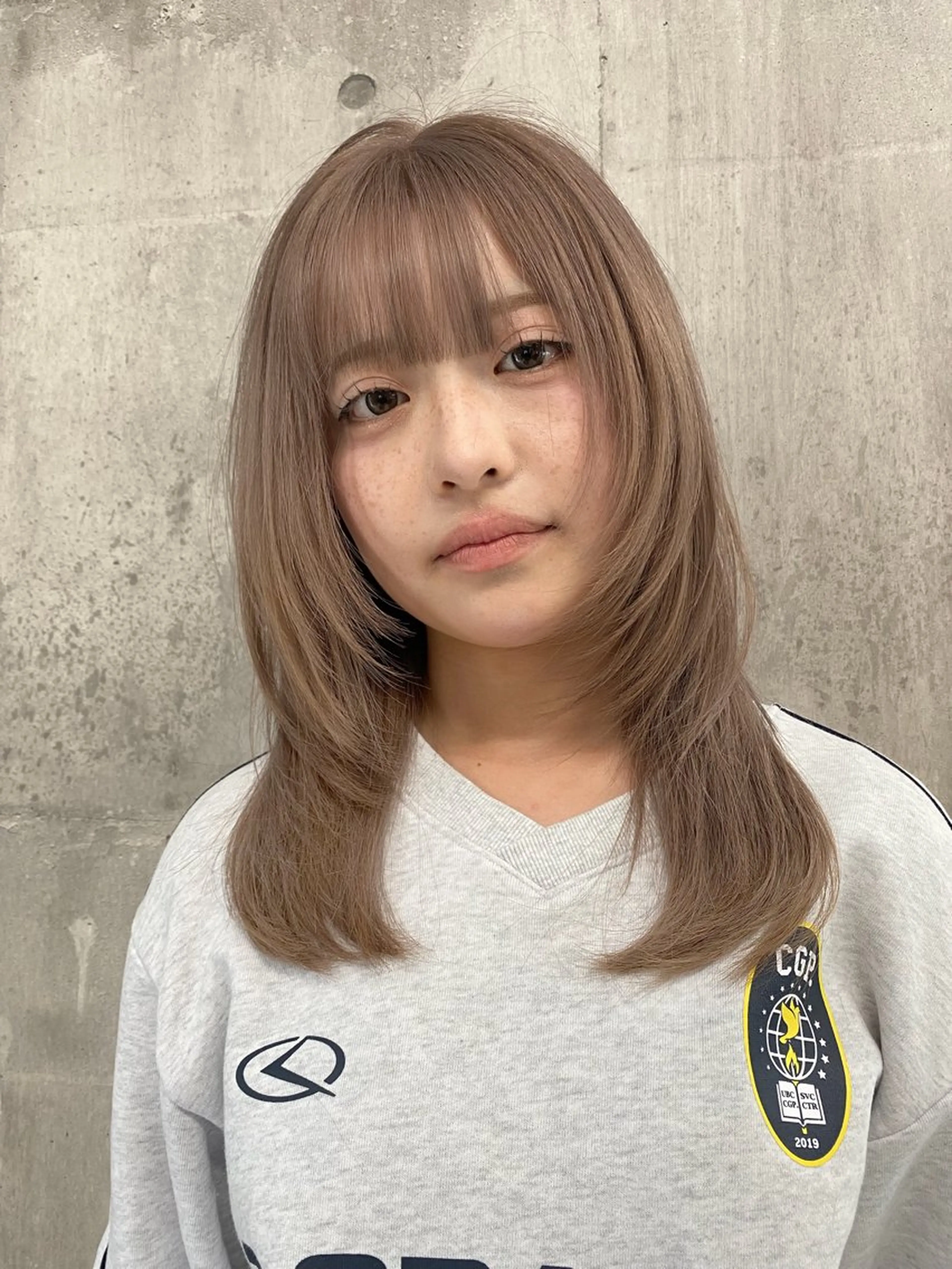 セミロング カラー ヘアアレンジ メンズ ヘアカラー 🌈【🎀ヘアデザイ ナー🎀】✨ノン✨のヘアスタイル