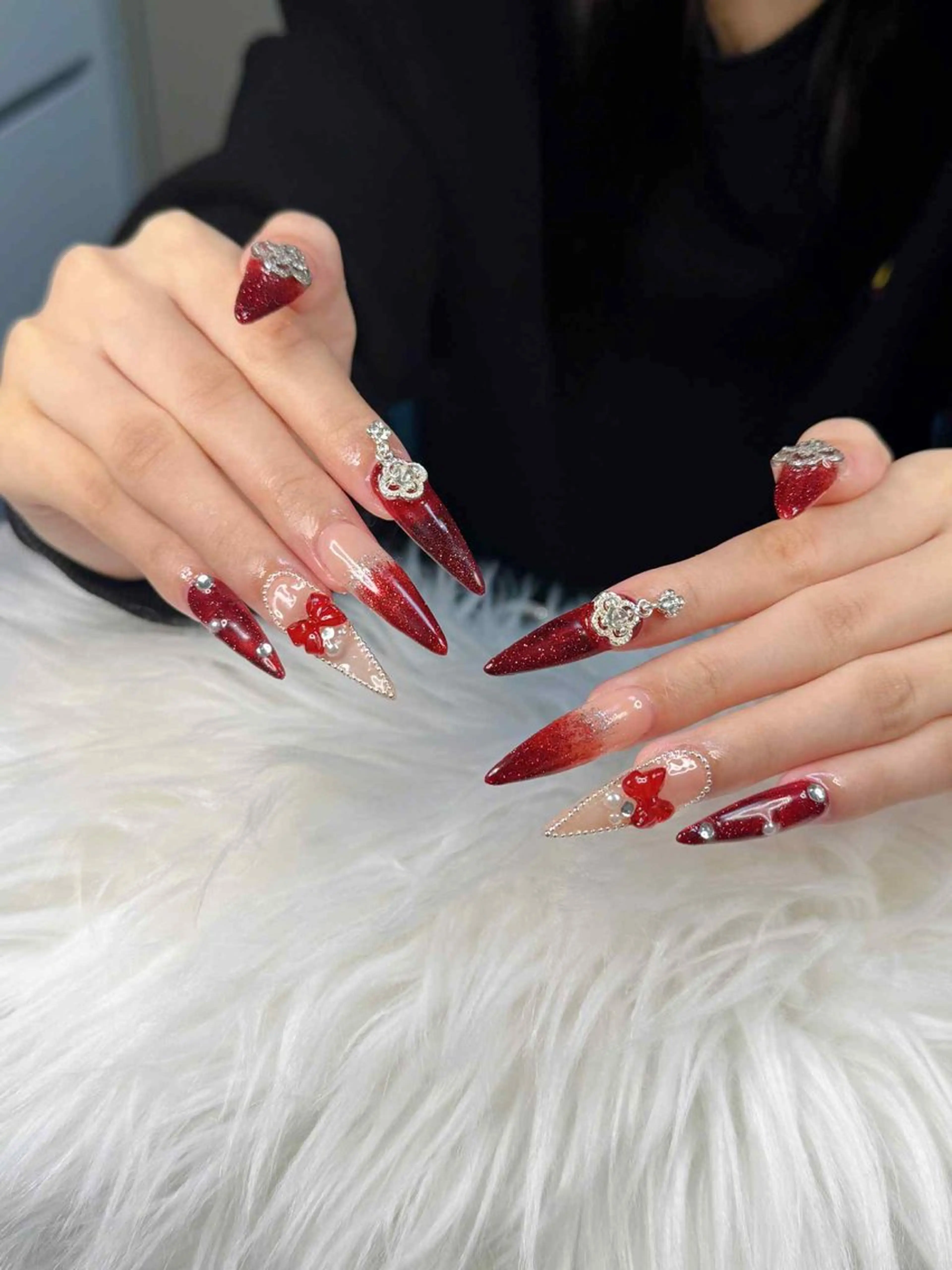 ネイル アートネイル オーロラネイル チークネイル 長さ出し フットネイル ハンドネイル フットネイル ハンドケア Noiranail_ studio川越西口のネイルデザイン