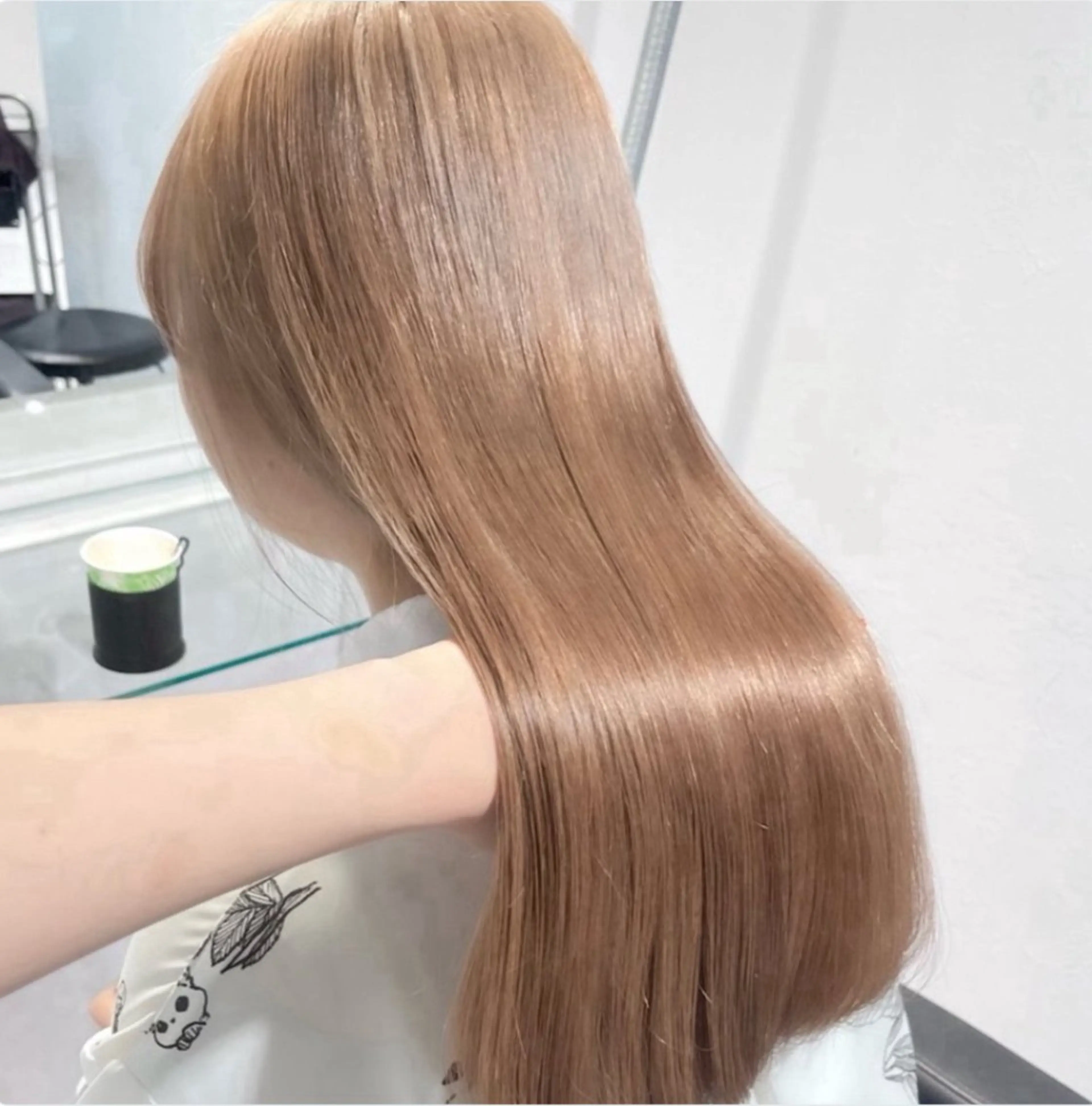 ロング カラー 🫧うる艶トレンド 🫧透明感カラーのヘアスタイル