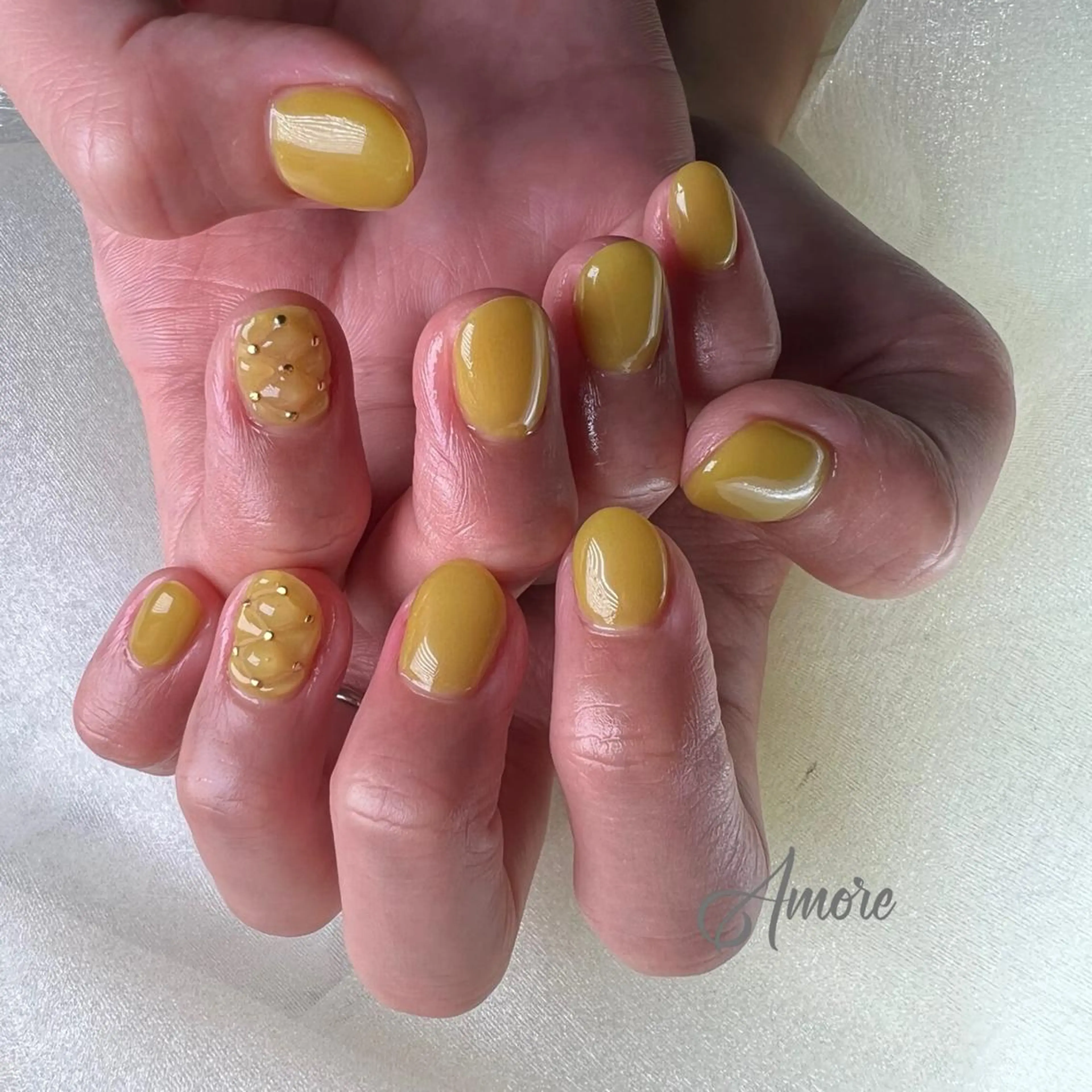 ネイル ジェルネイル 氷ネイル・うるうるネイル マグネットネイル ミラーネイル ニュアンスネイル You kyehwaのネイルデザイン