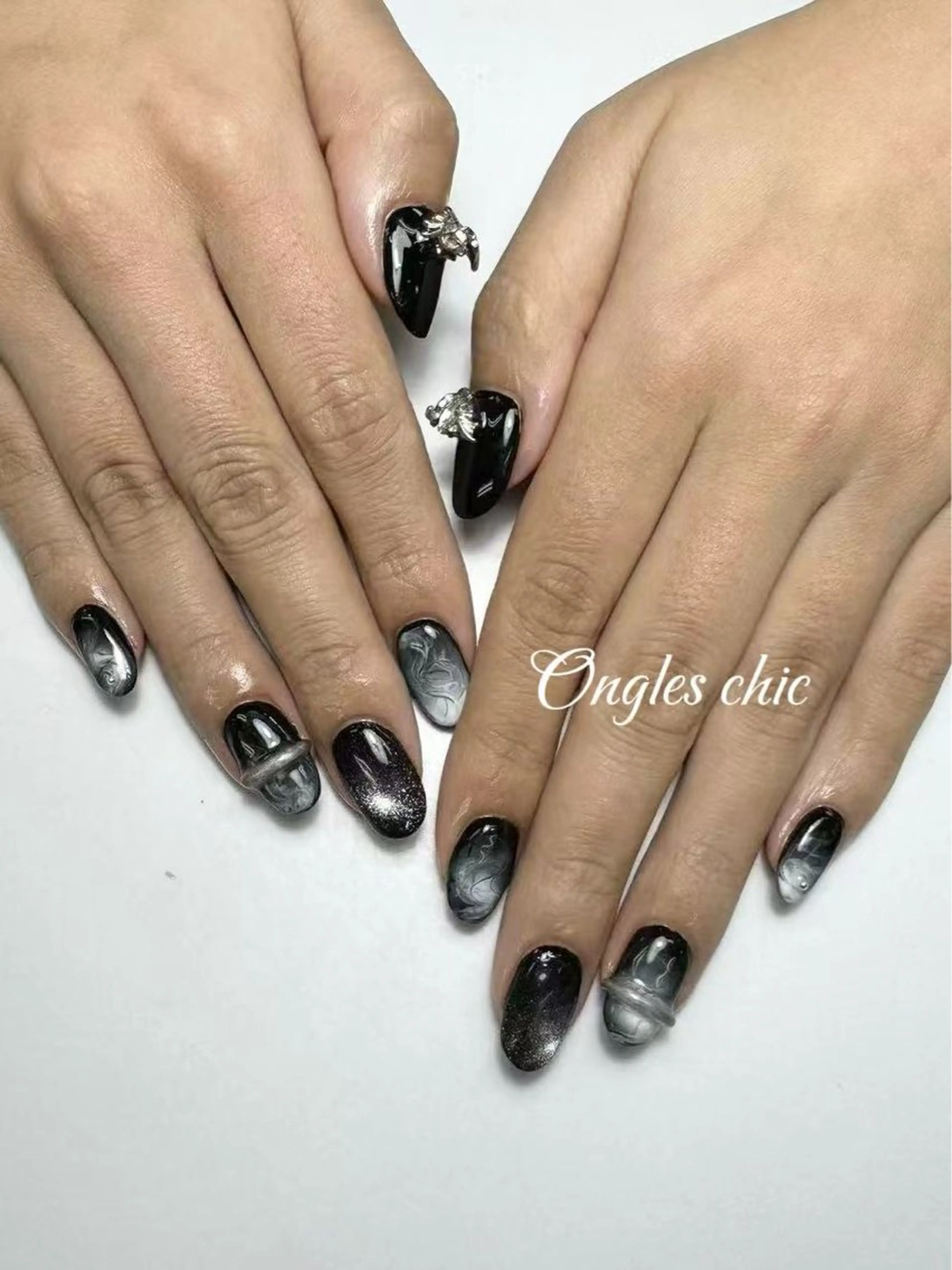 ネイル ハンドネイル ongles chicのネイルデザイン