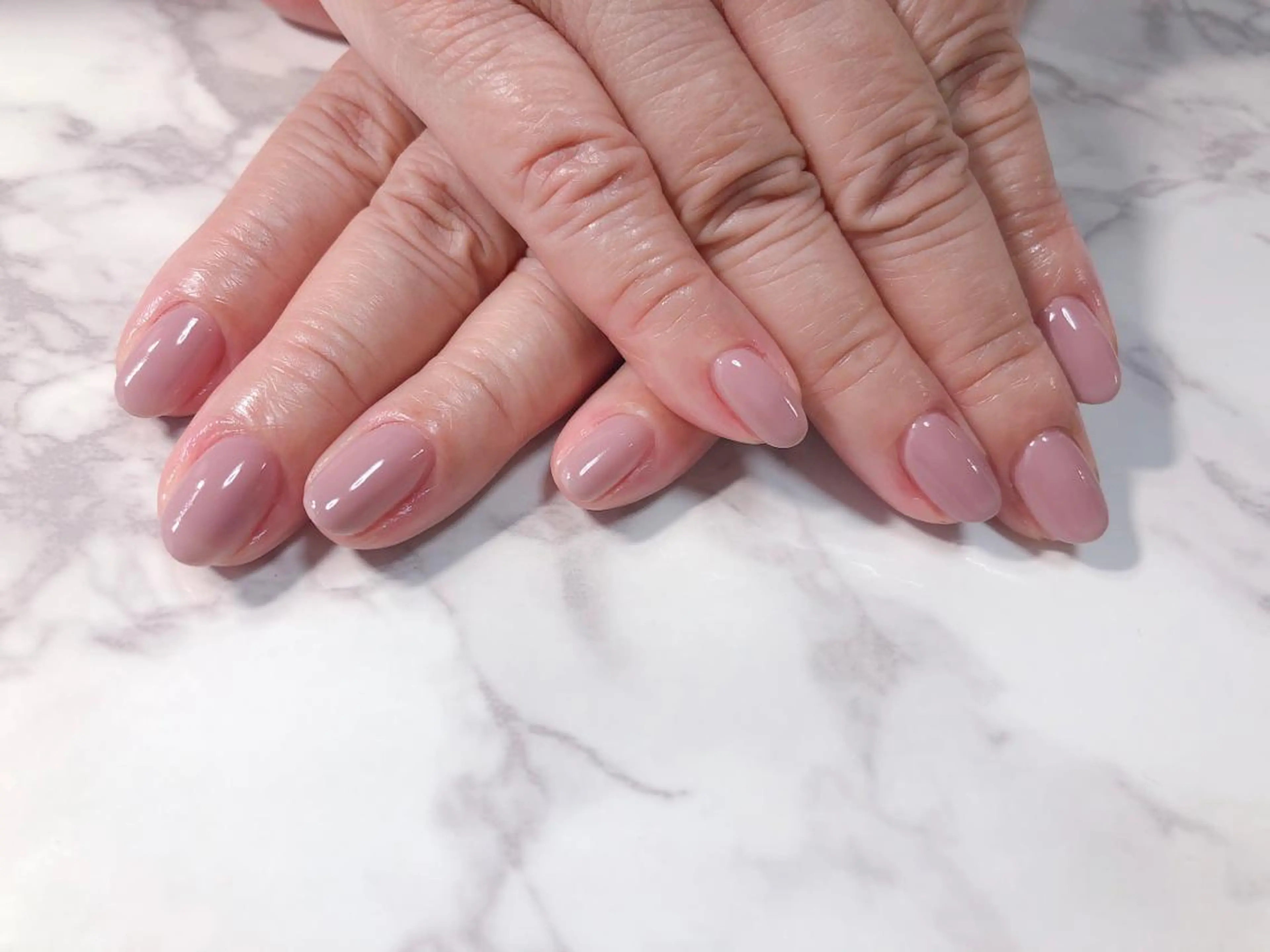 ネイル ジェルネイル Regaro i.sのネイルデザイン