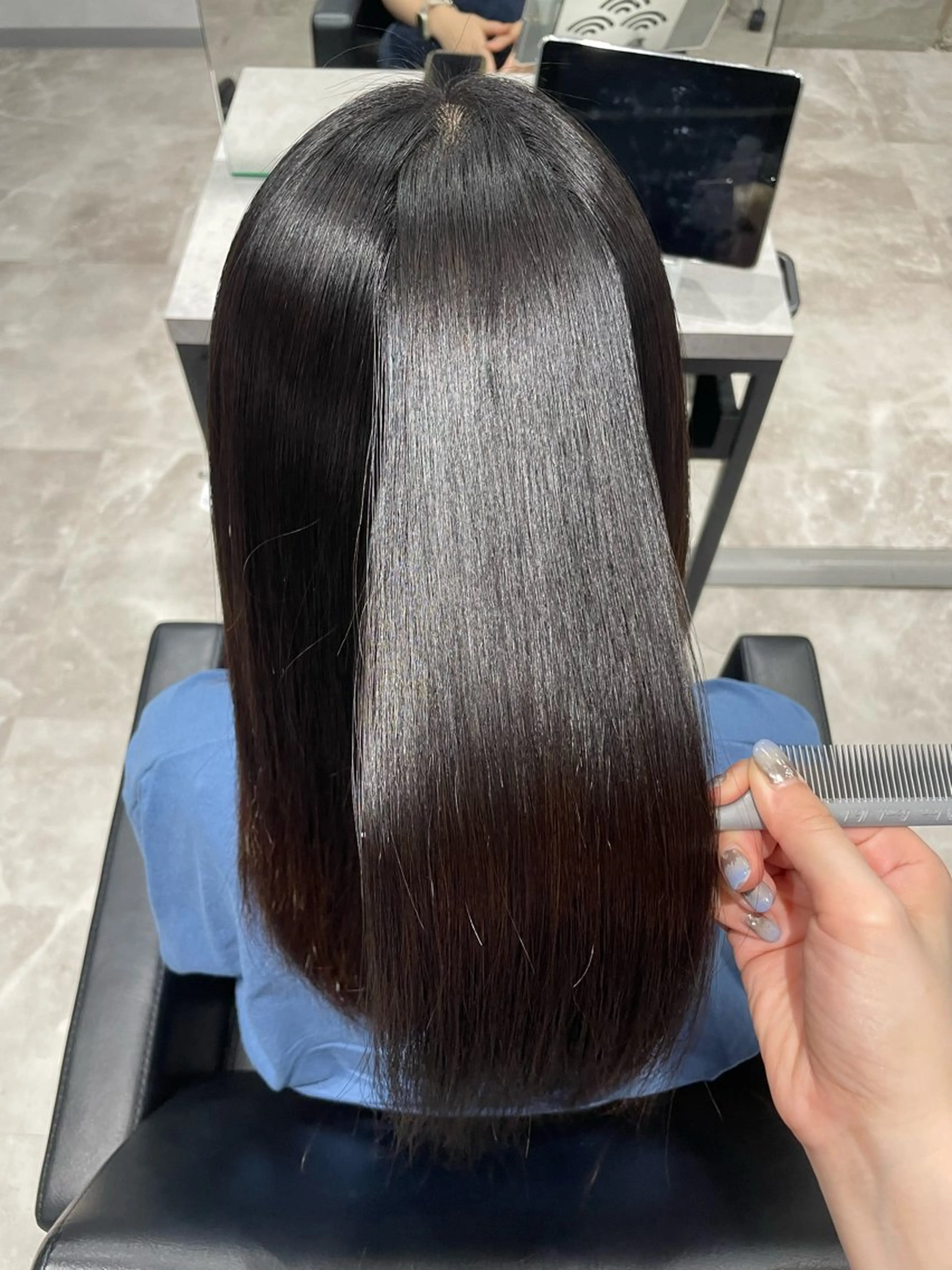 セミロング 縮毛矯正 neo.所属・🎀neo.RIN/ 透け感艶カラー🎀のヘアスタイル