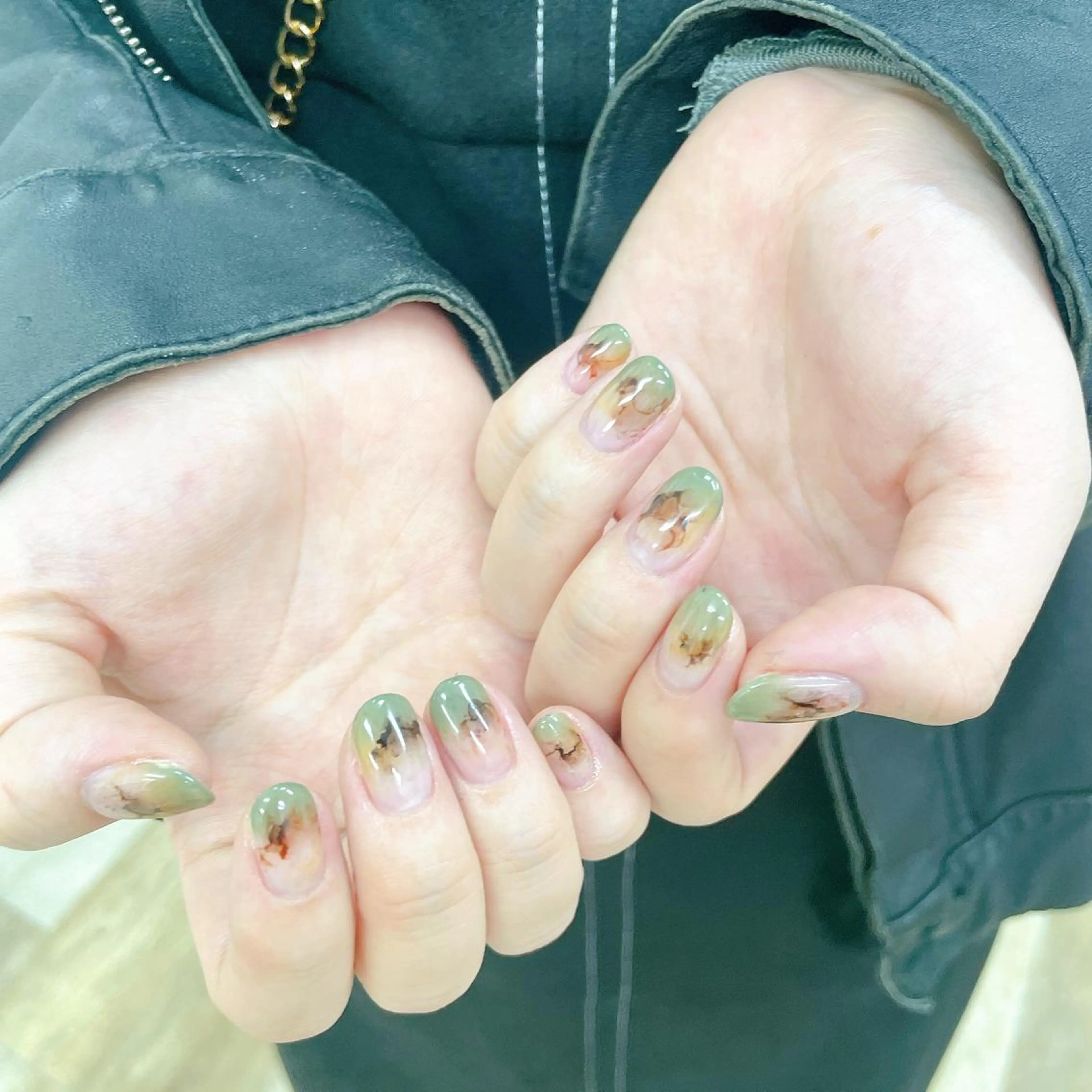 ネイル ハンドネイル A85G ayakoのネイルデザイン