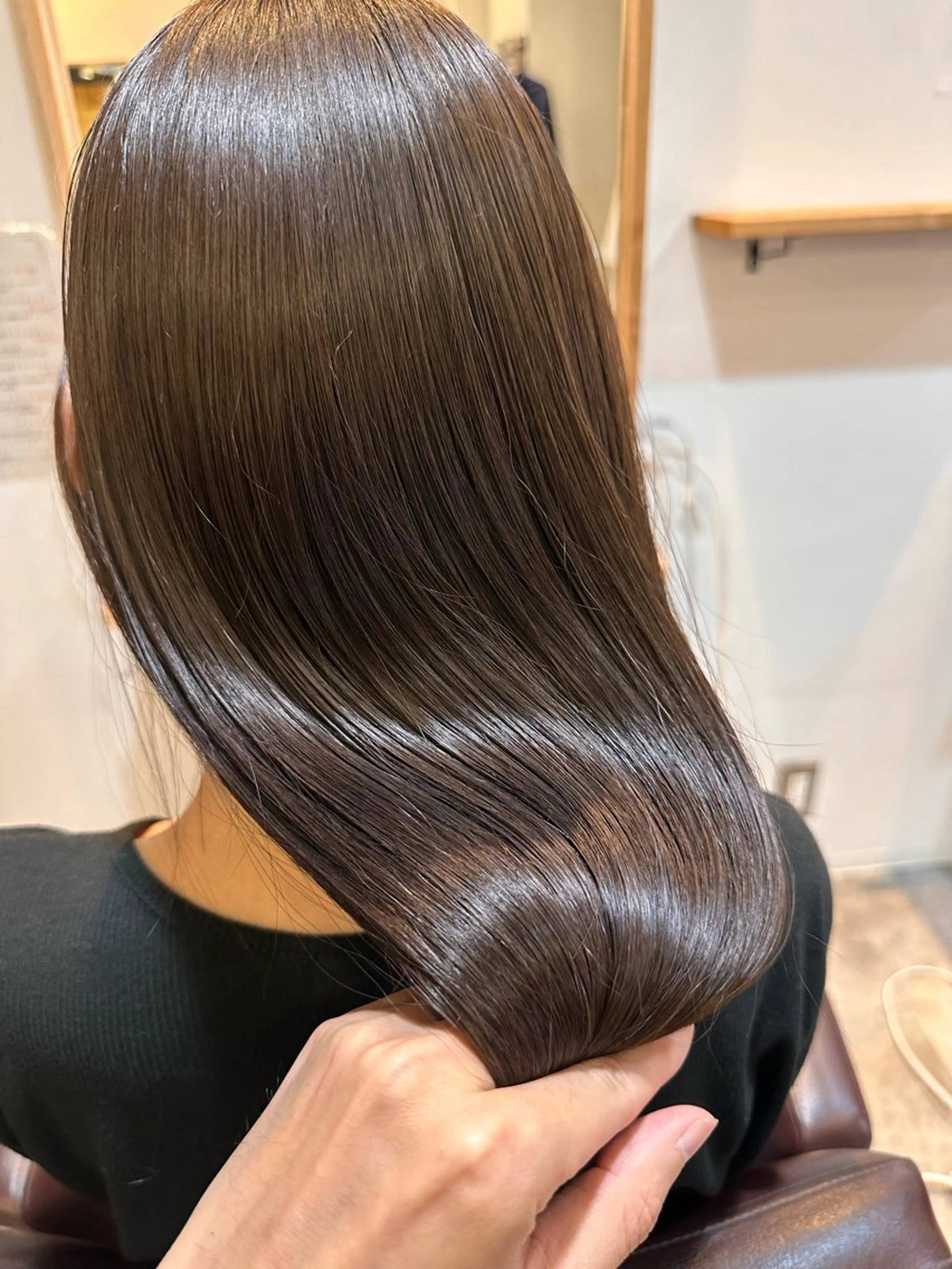 カット+艶カラー+高濃水素髪質改善トリートメント　江坂駅徒歩5分【ミニモ限定】の写真