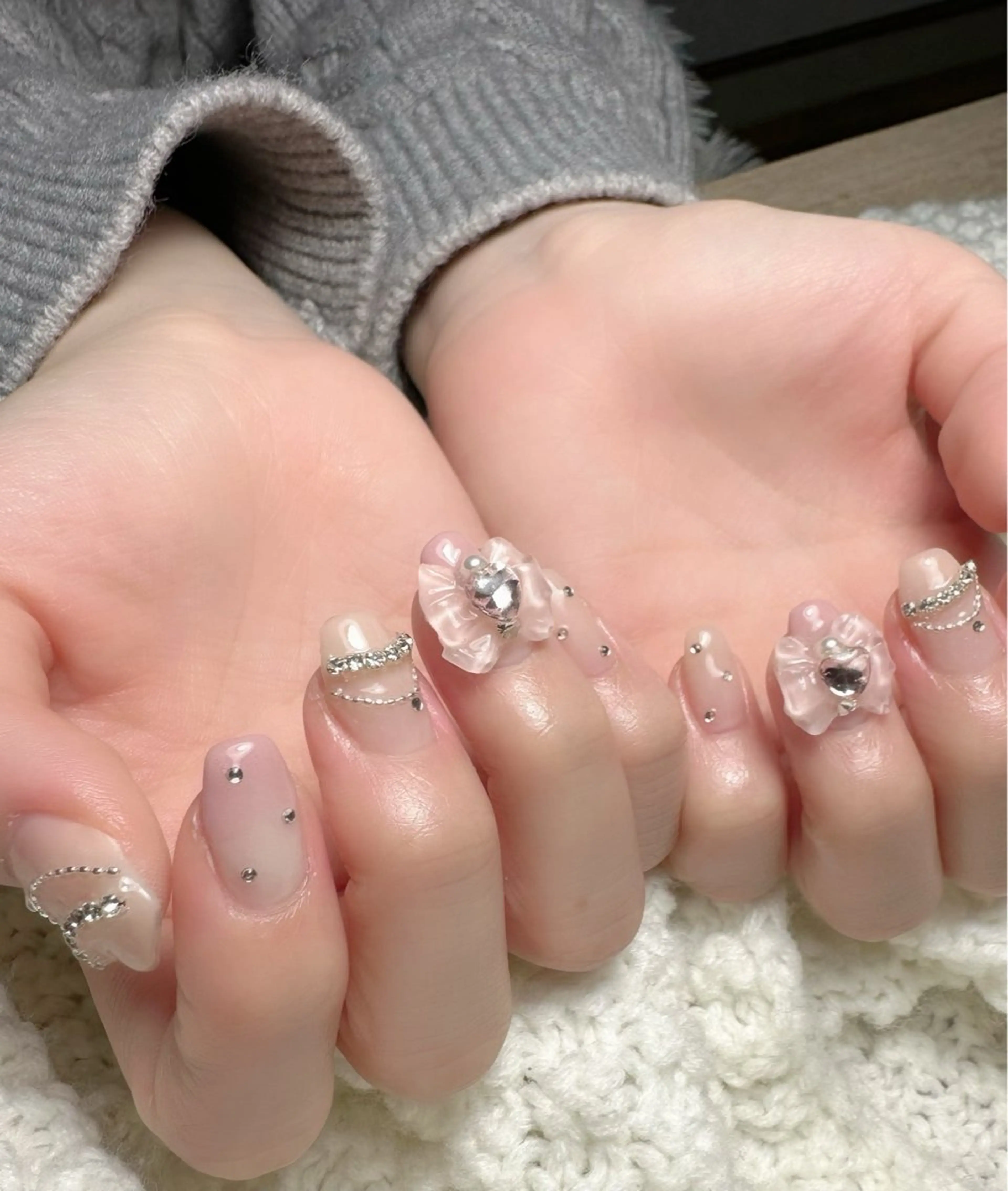 ネイル 新山 聖のネイルデザイン