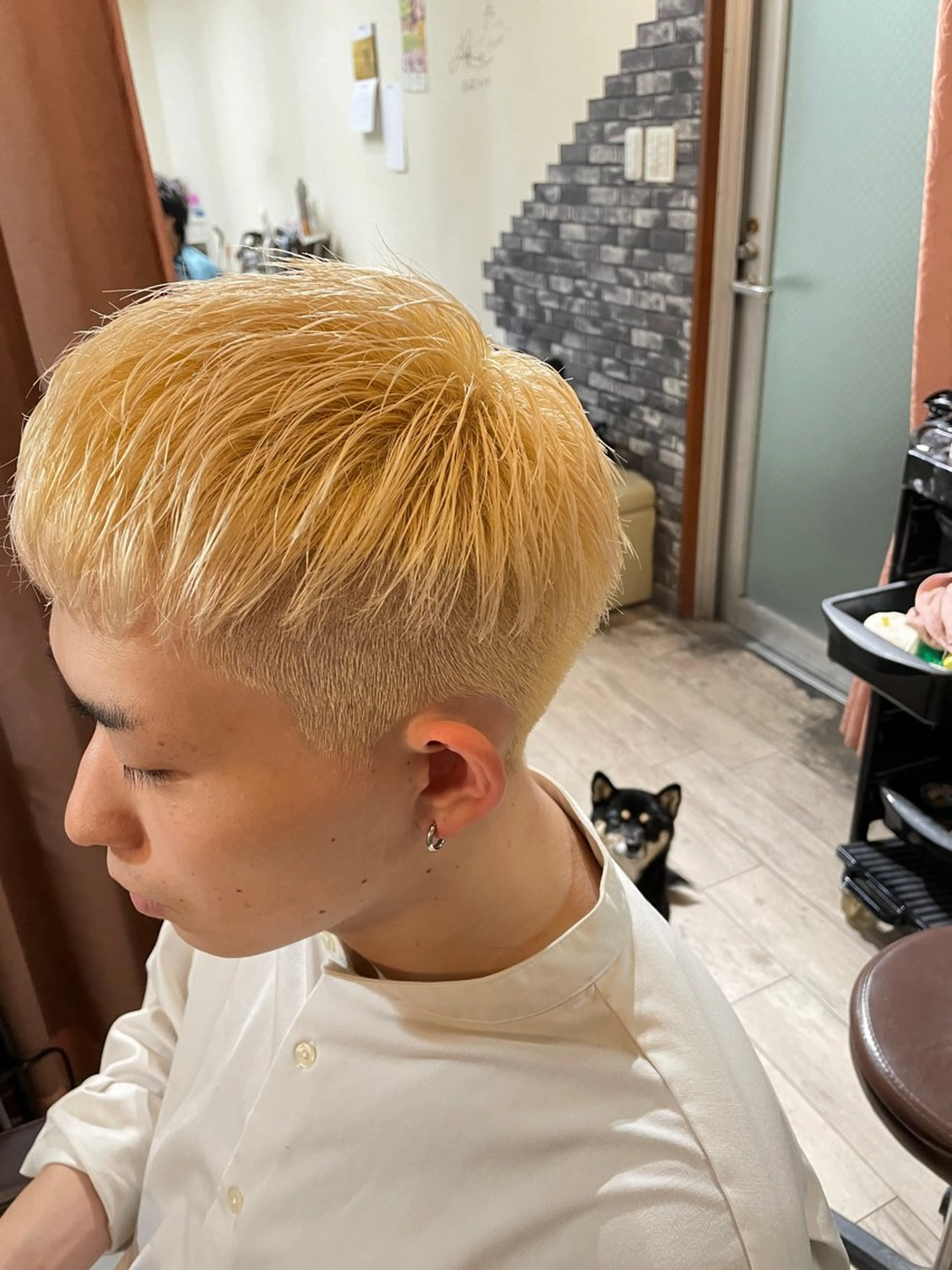 ショート カラー メンズ メンズブリーチ ブリーチ ダブルカラー 東心斎橋☆豆柴 🐾倶楽部のヘアスタイル