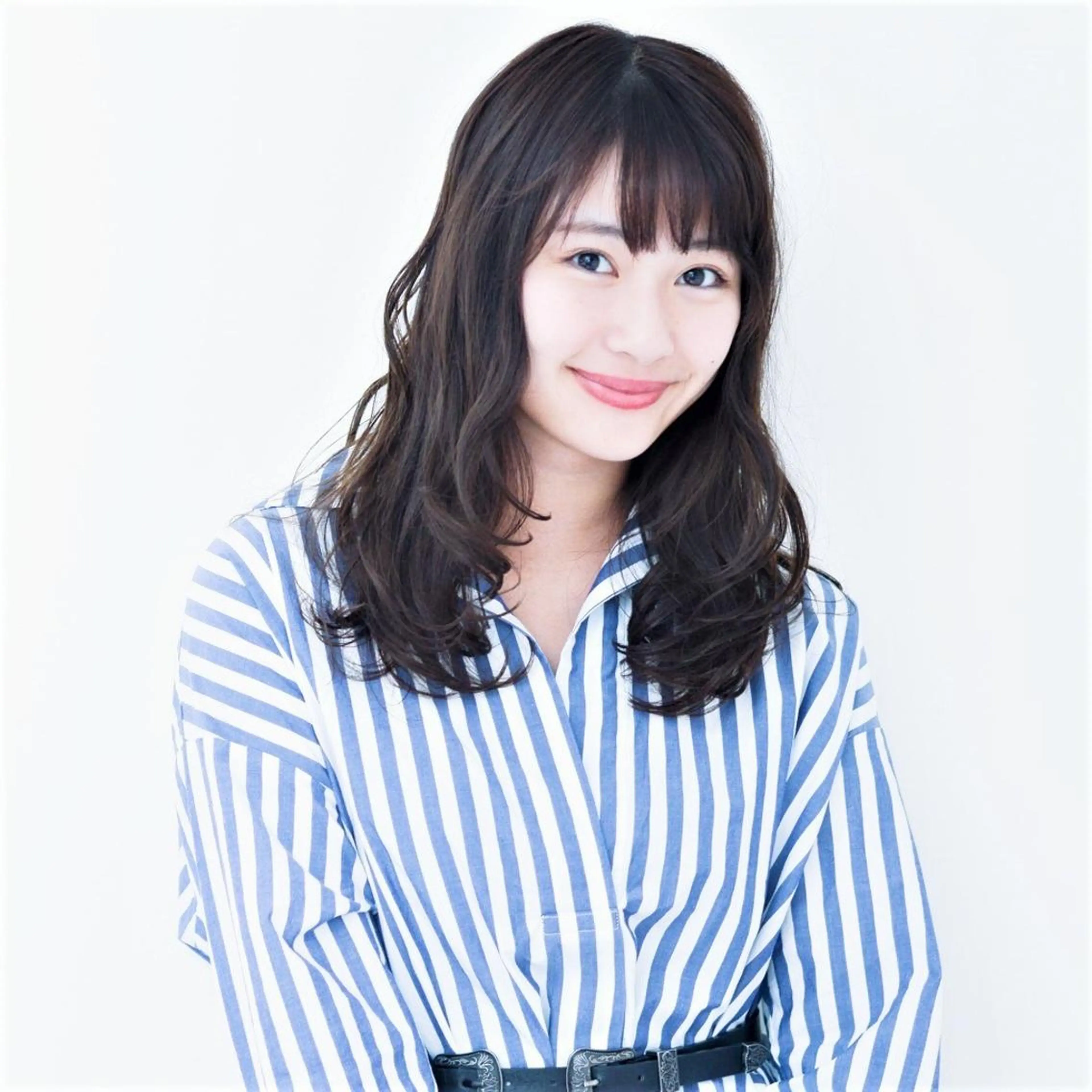 セミロング カット ヘアカラー トリートメント milis 知崎春奈のヘアスタイル