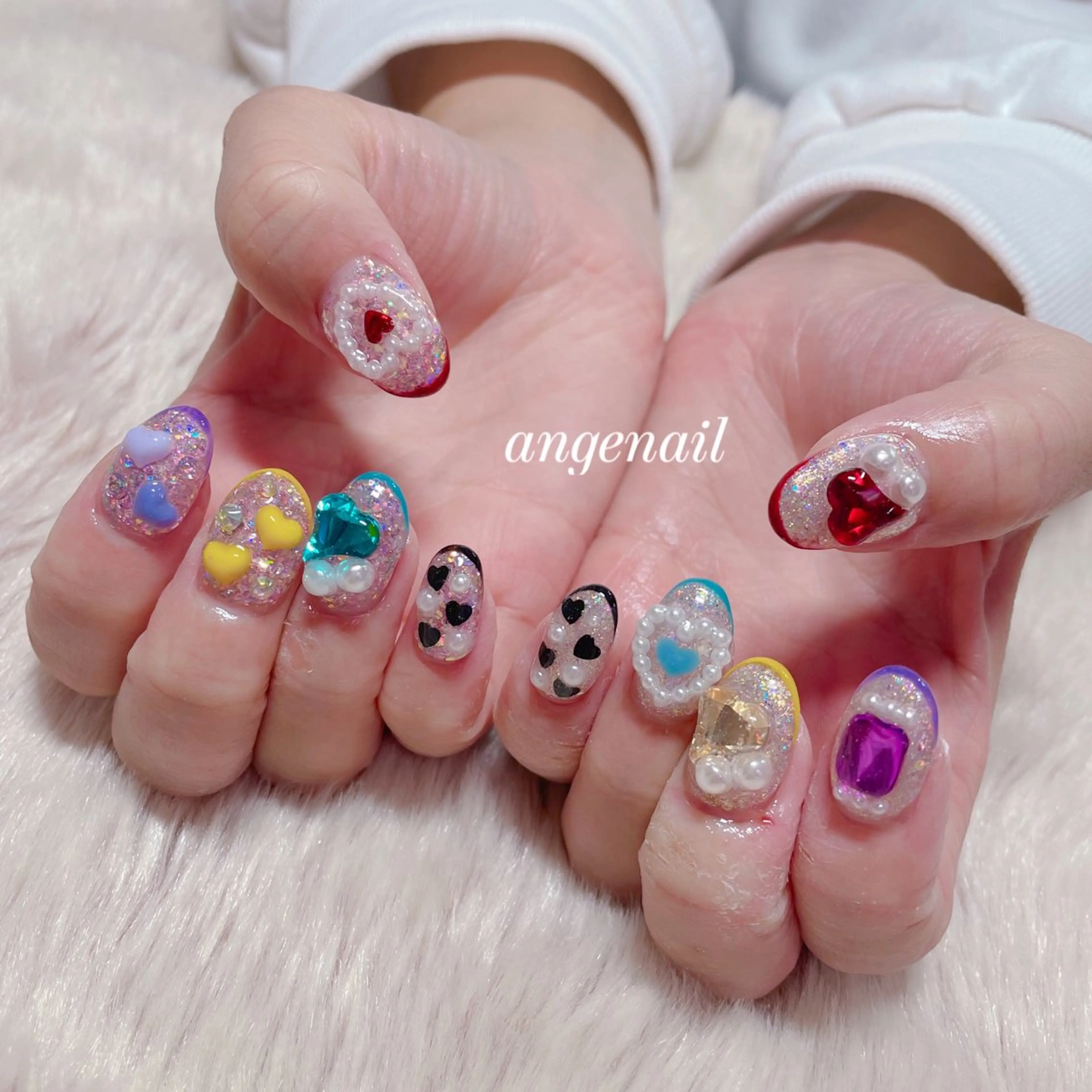 ネイル ハンドネイル オーナーネイリスト MAKIのネイルデザイン