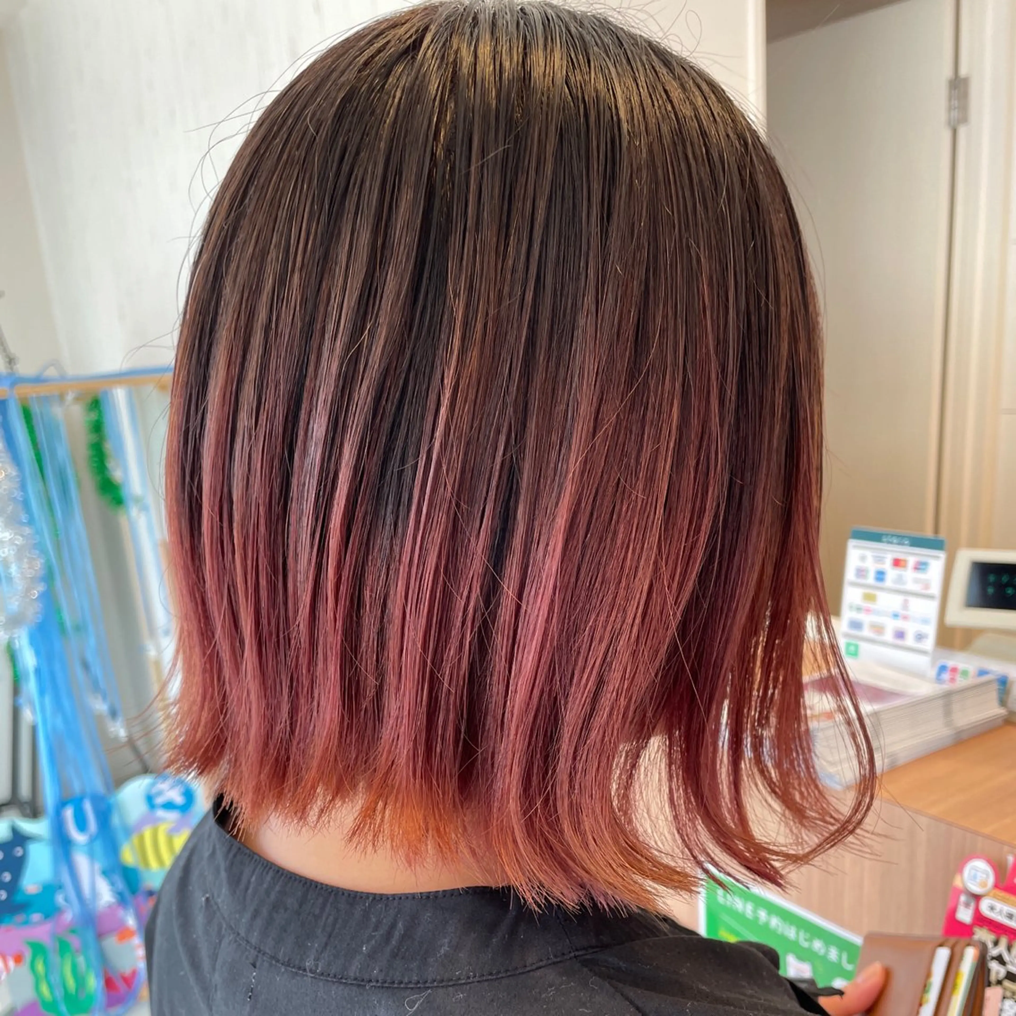 ショート カラー アッシュ 透明感カラー イルミナカラー カット ヘアカラー ボブ/透明感カラー 🤍永田真穂のヘアスタイル