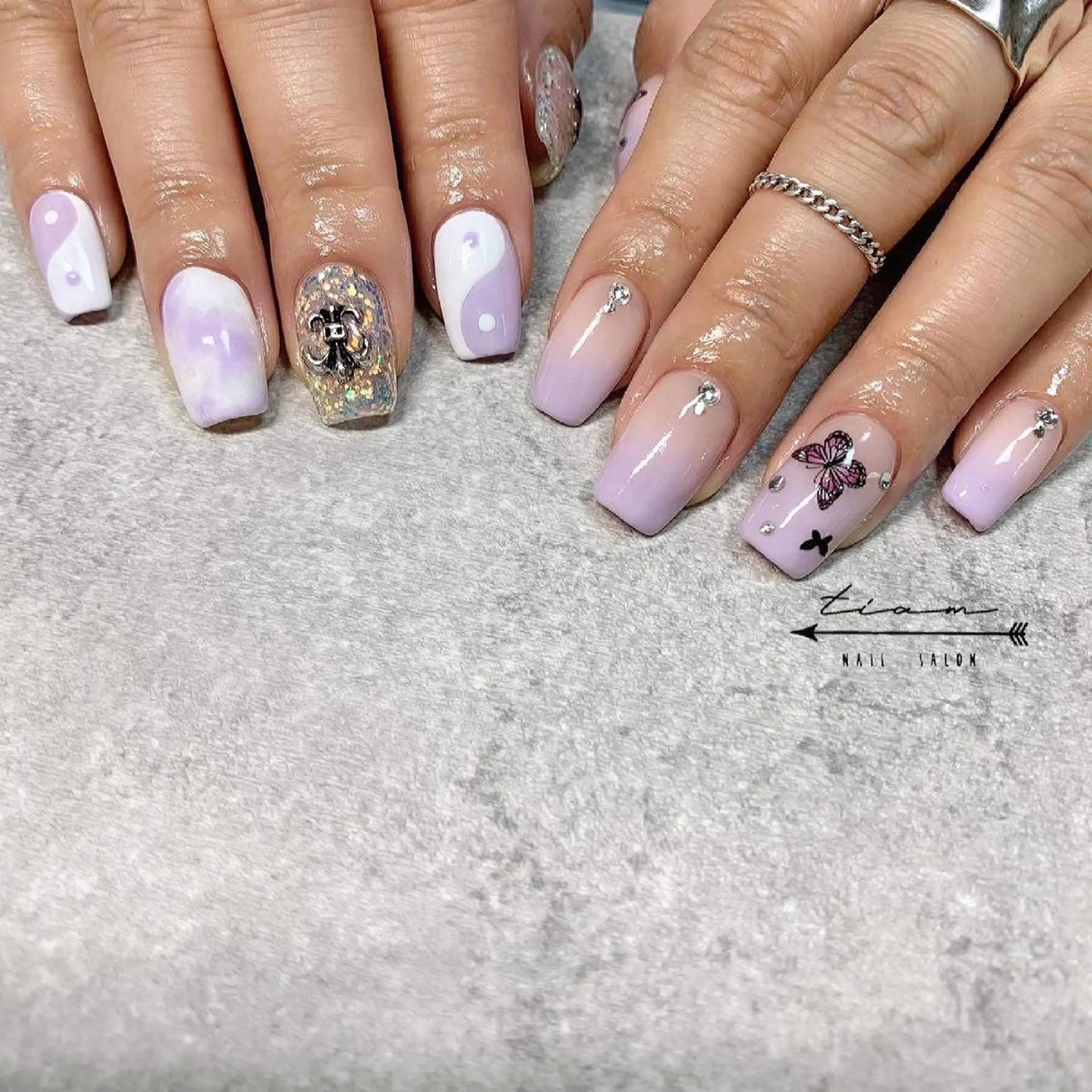 ネイル アートネイル グラデーション 持ち込み ニュアンスネイル 春ネイル 𝑡𝑖𝑎𝑚𓂃 きむらゆきののネイルデザイン