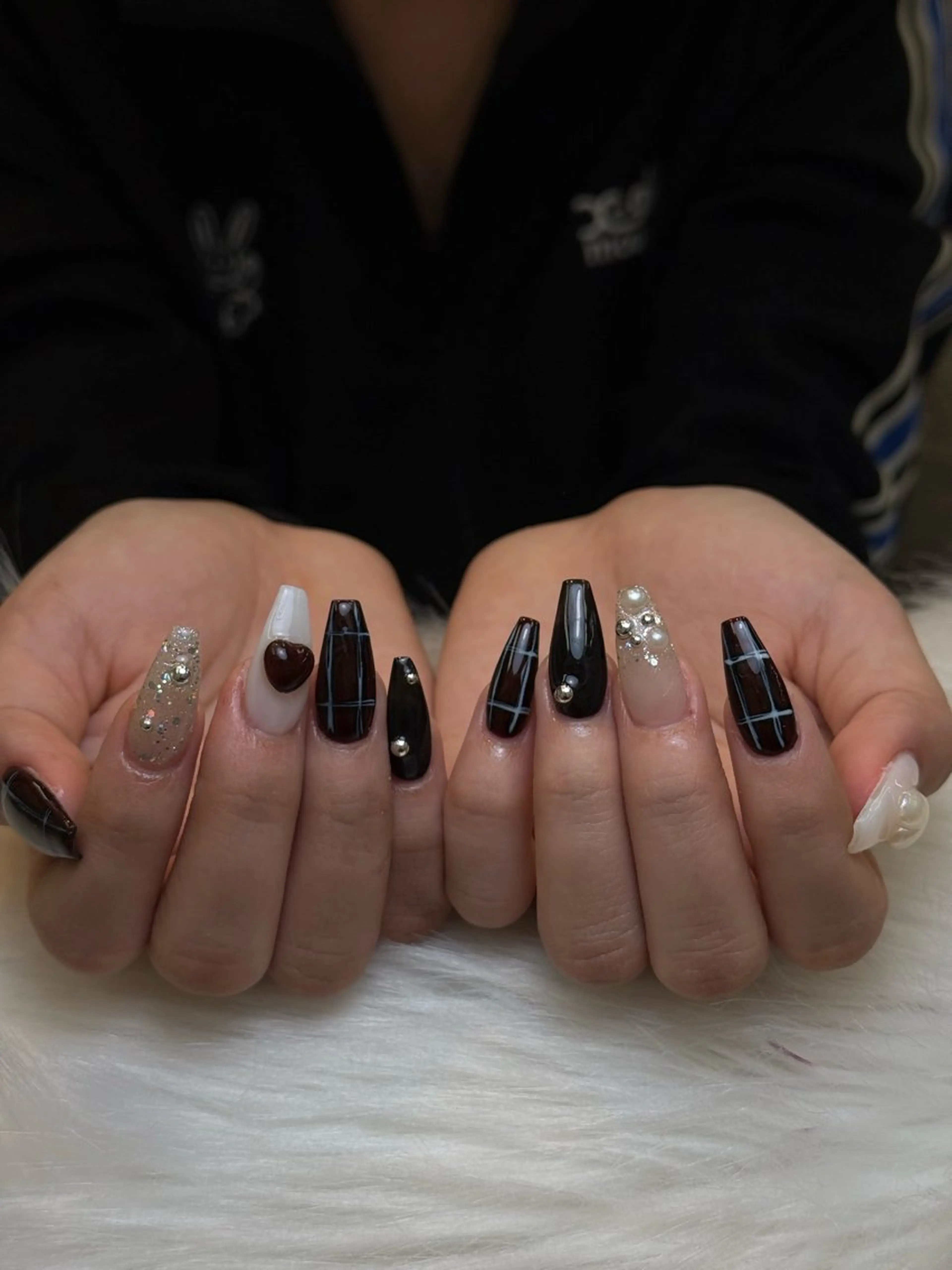 ネイル アートネイル ジェルネイル ガーリー キラキラネイル Nihonthy Nail 新宿のネイルデザイン