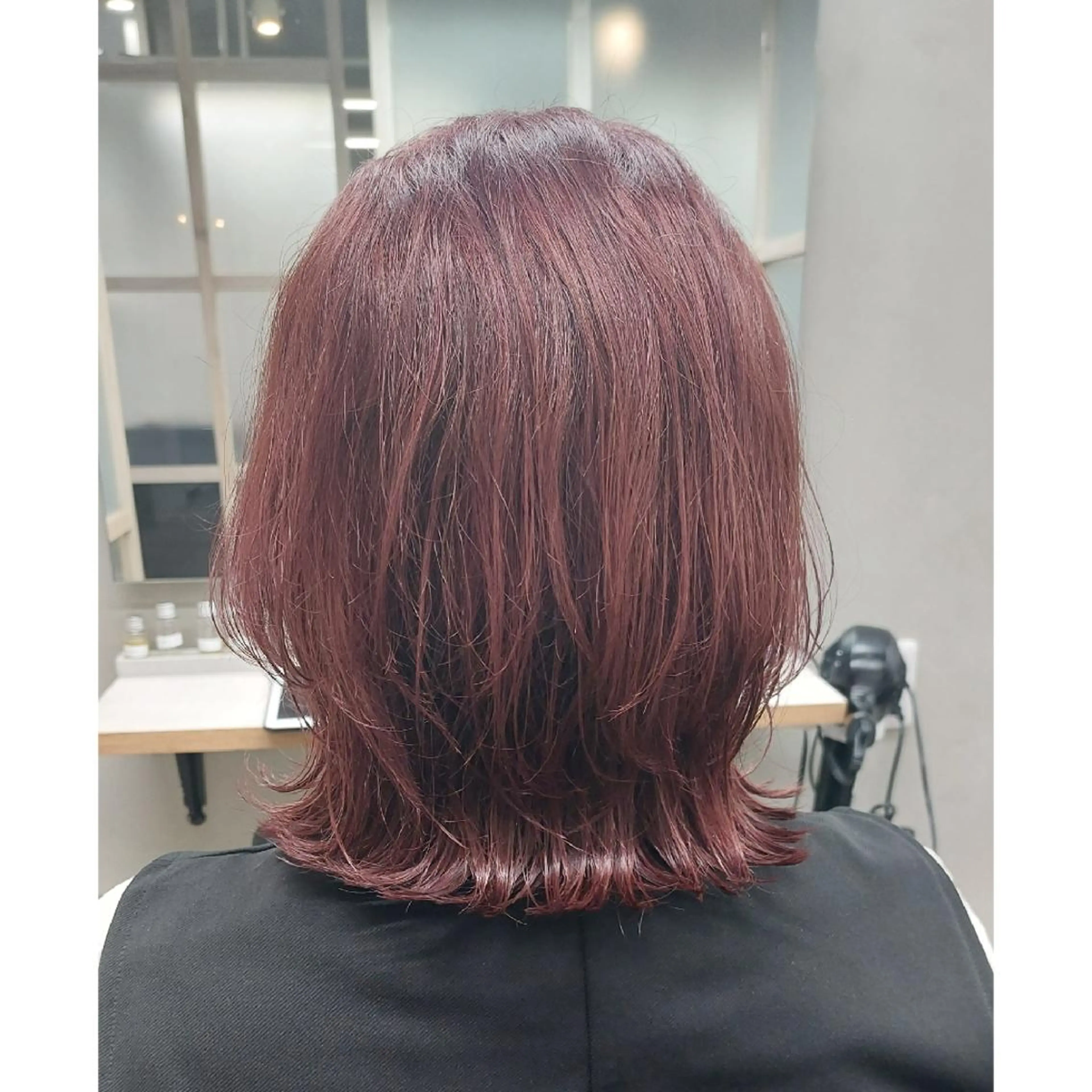 ミディアム カラー TOCCA　 HARUKA　のヘアスタイル