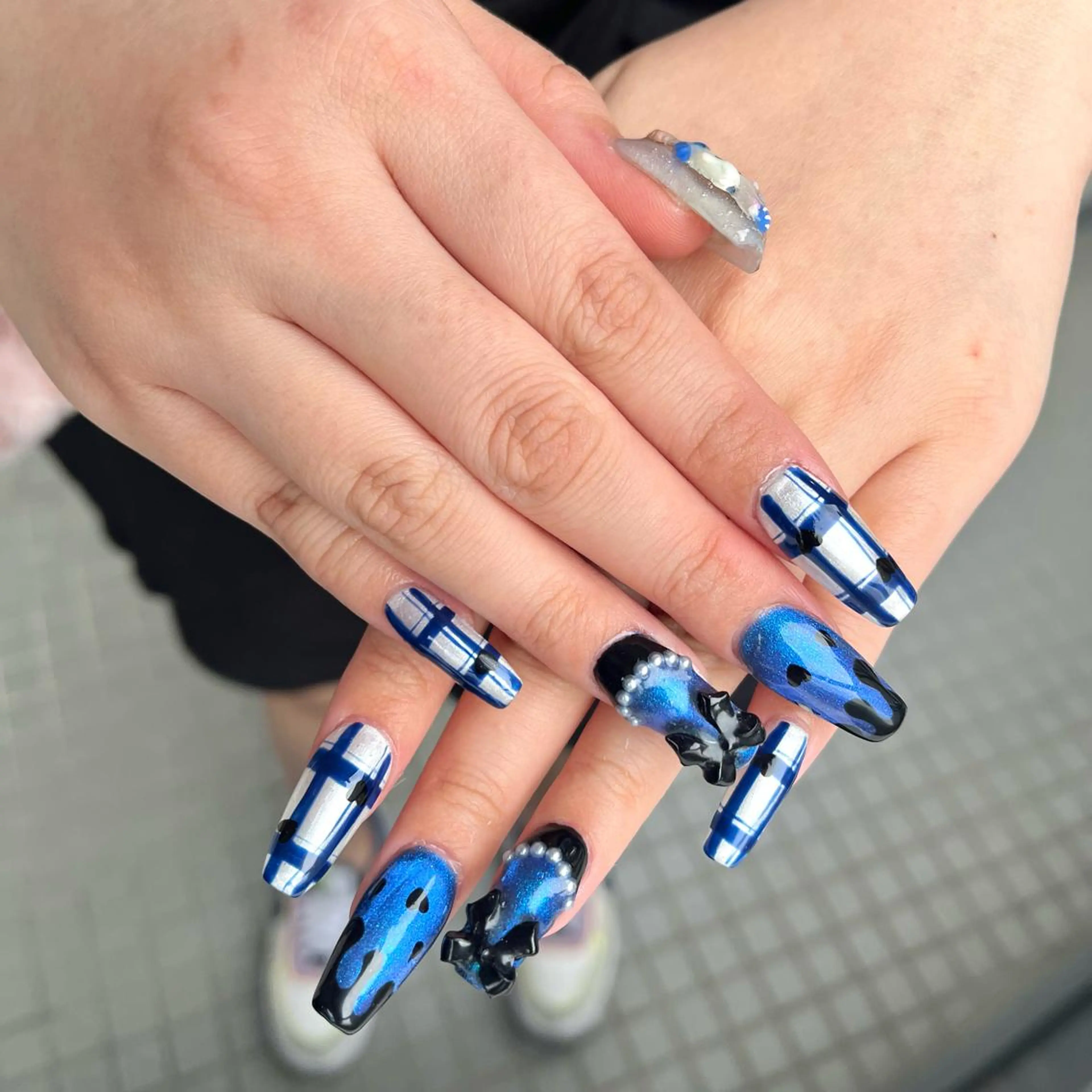 ネイル 🤎Two ERI🤎のネイルデザイン