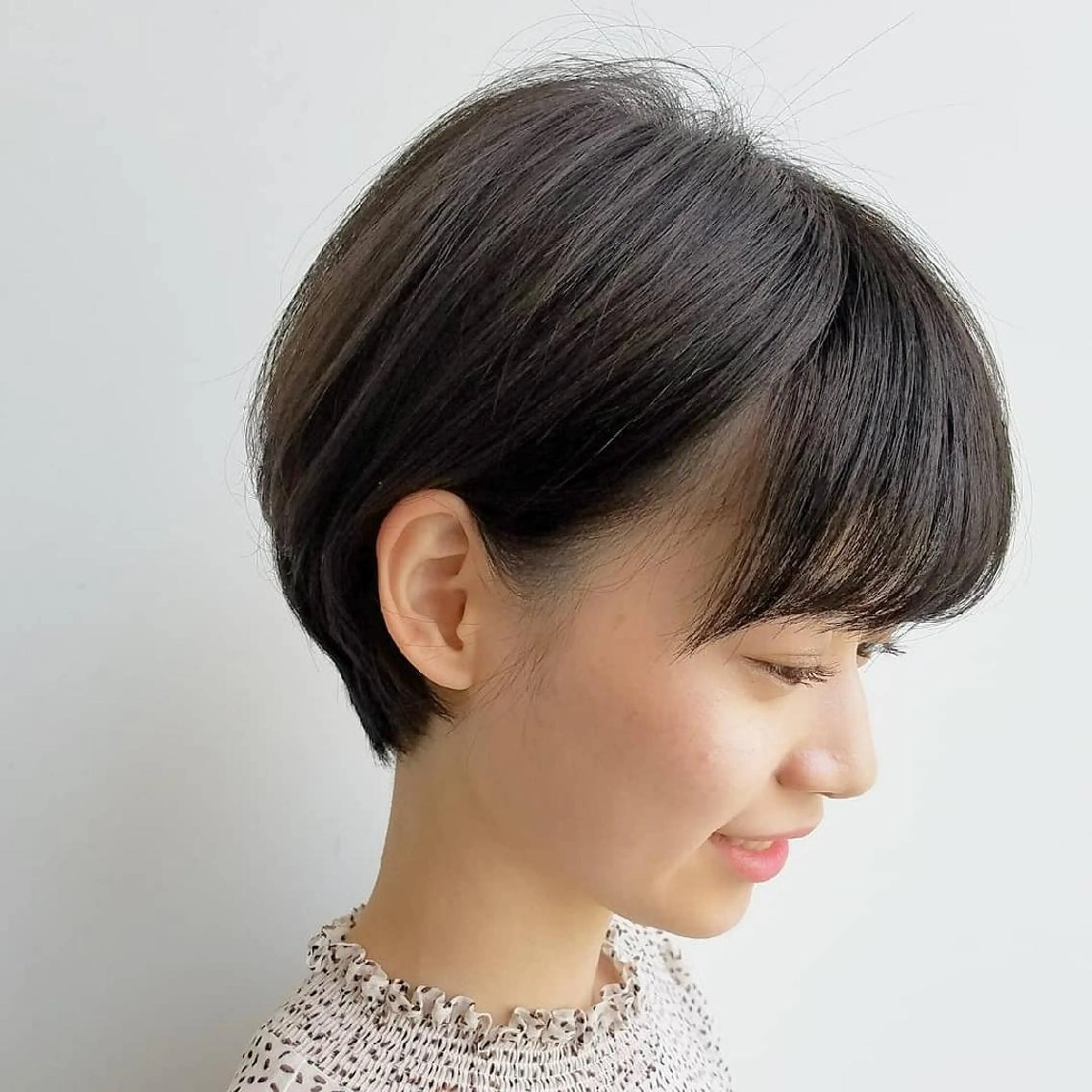 ショート カラー ショートボブ ボブ ショートヘア iplus まつげ、眉毛、耳つぼのマツエク・マツパデザイン